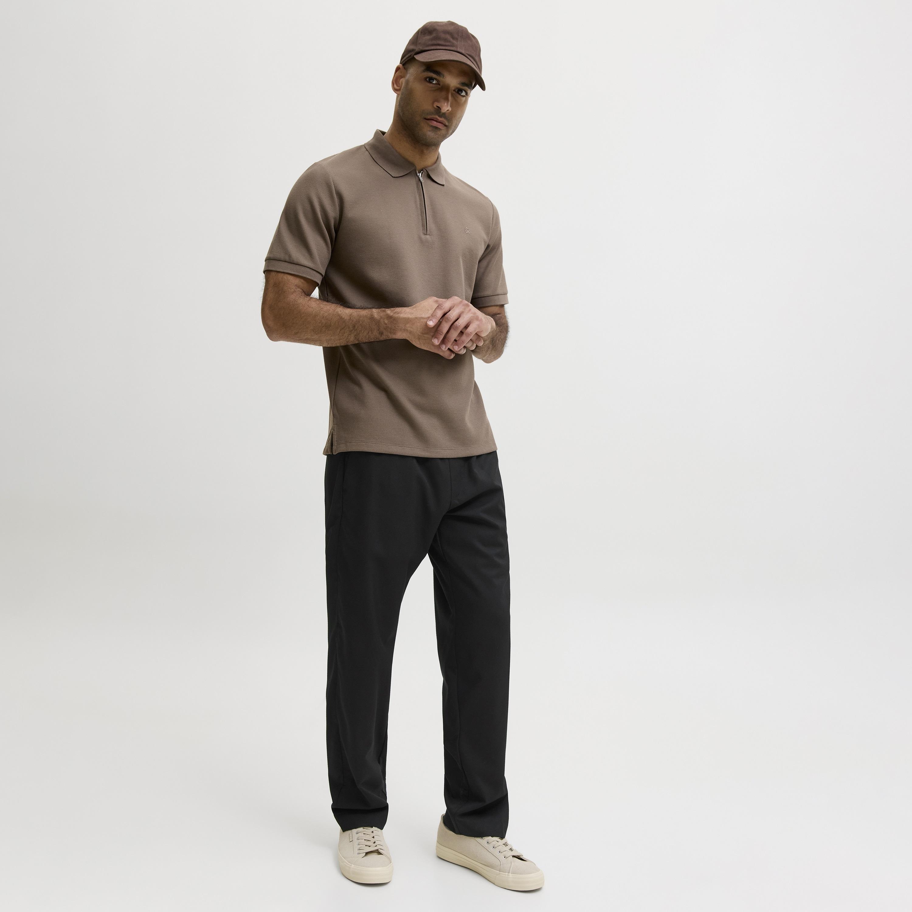 Jack & Jones Plain Mid Rise Men's Drawstring Joggers-men-clothing-joggers-image-2