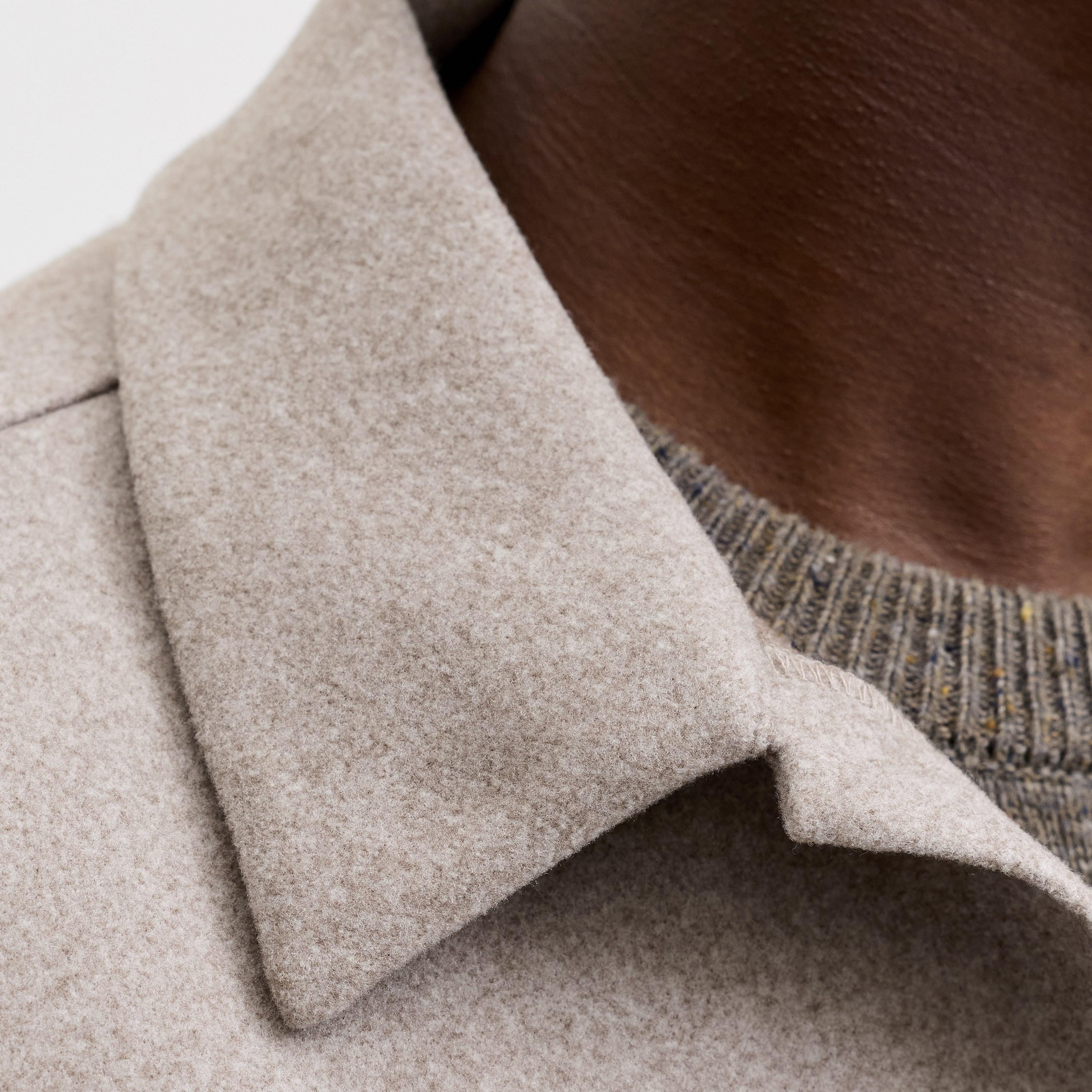 شاكيت رجالي سادة بقصة ريلاكس فيت بياقة سبريد وأكمام طويلة من جاك آند جونز-men-clothing-shirts-image-6