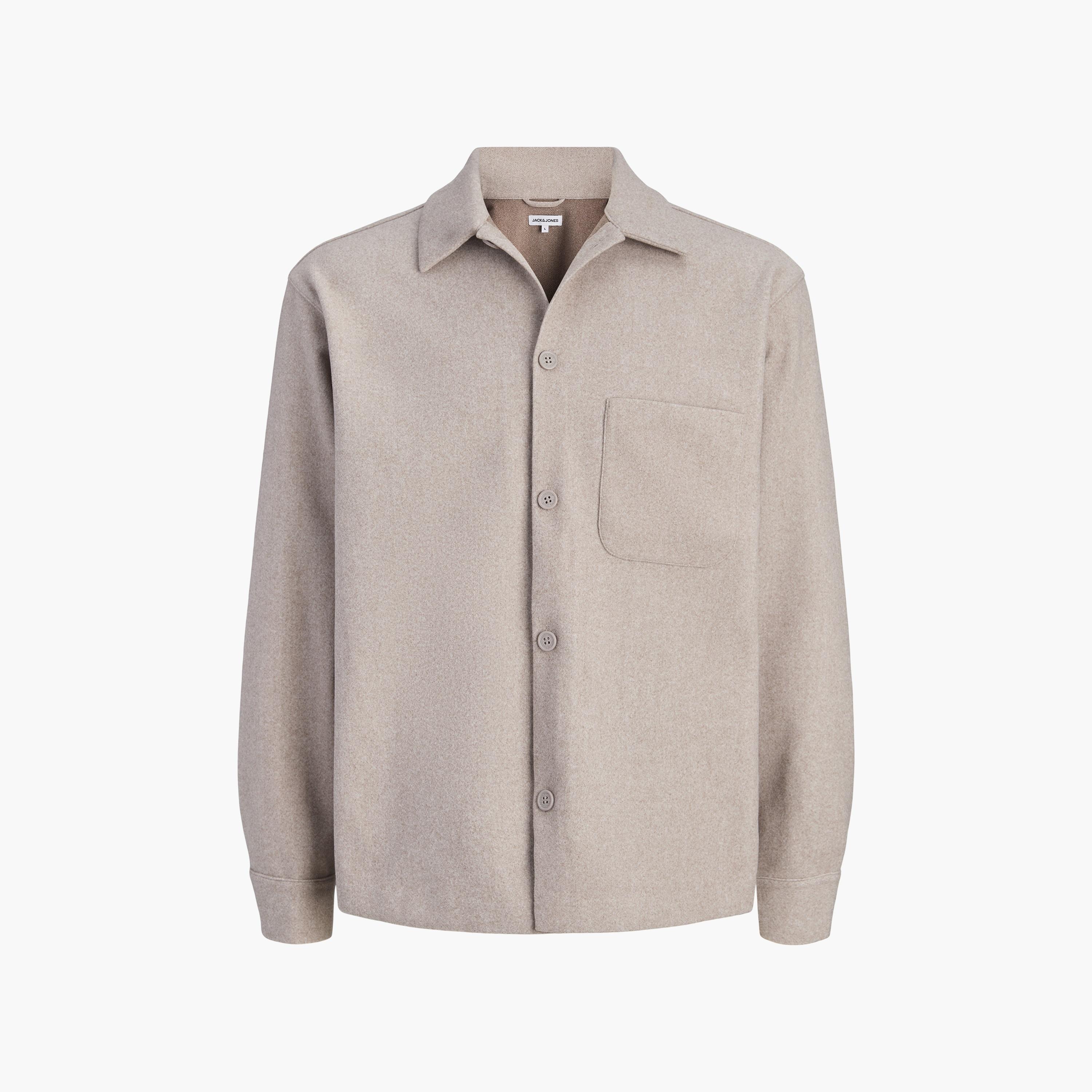 شاكيت رجالي سادة بقصة ريلاكس فيت بياقة سبريد وأكمام طويلة من جاك آند جونز-men-clothing-shirts-image-7