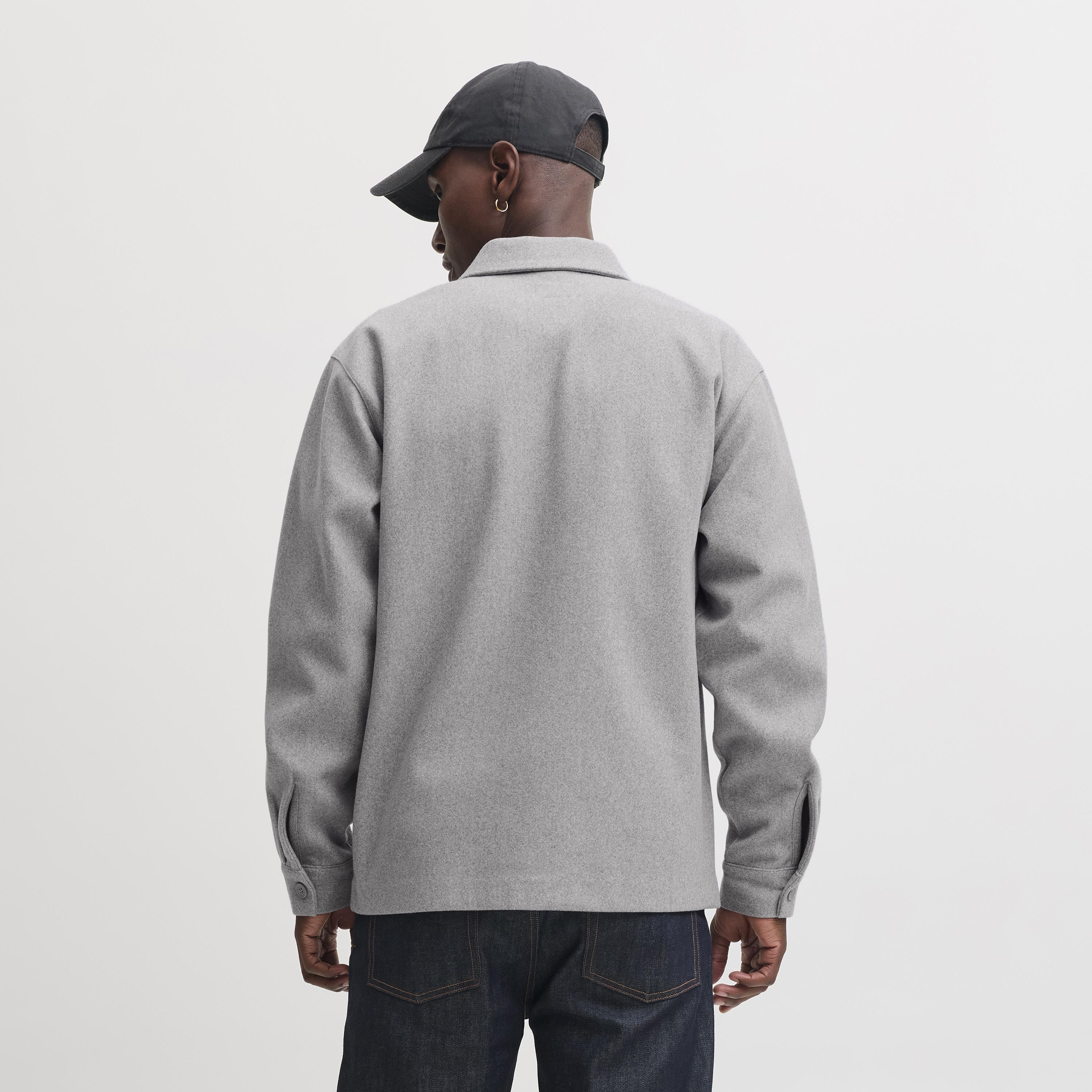 شاكيت رجالي سادة بقصة ريلاكس فيت بياقة سبريد وأكمام طويلة من جاك آند جونز-men-clothing-shirts-image-12