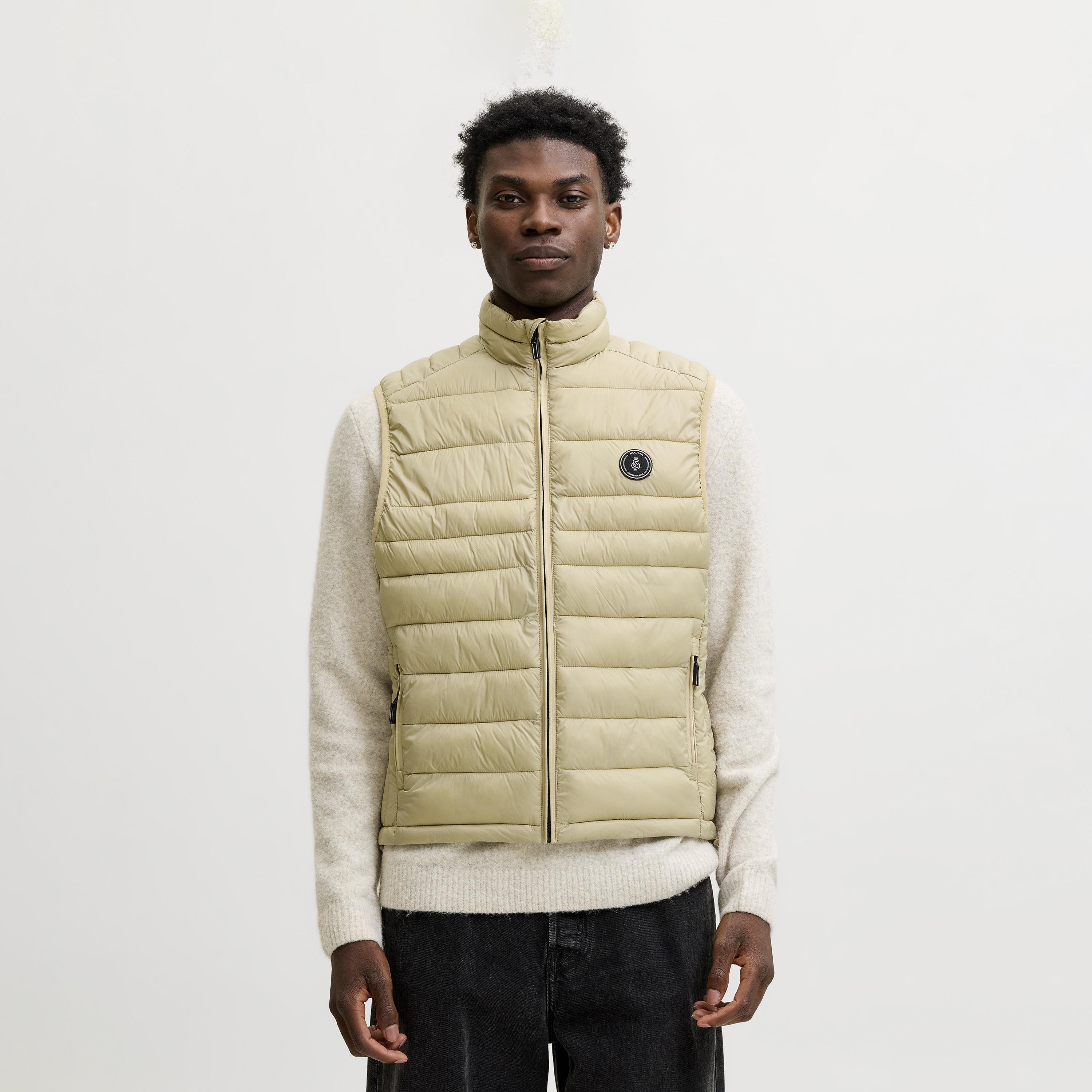 جيليه منفوخ رجالي بياقة واقفة عالية من جاك آند جونز-men-clothing-jacketsandblazers-jackets-image-26