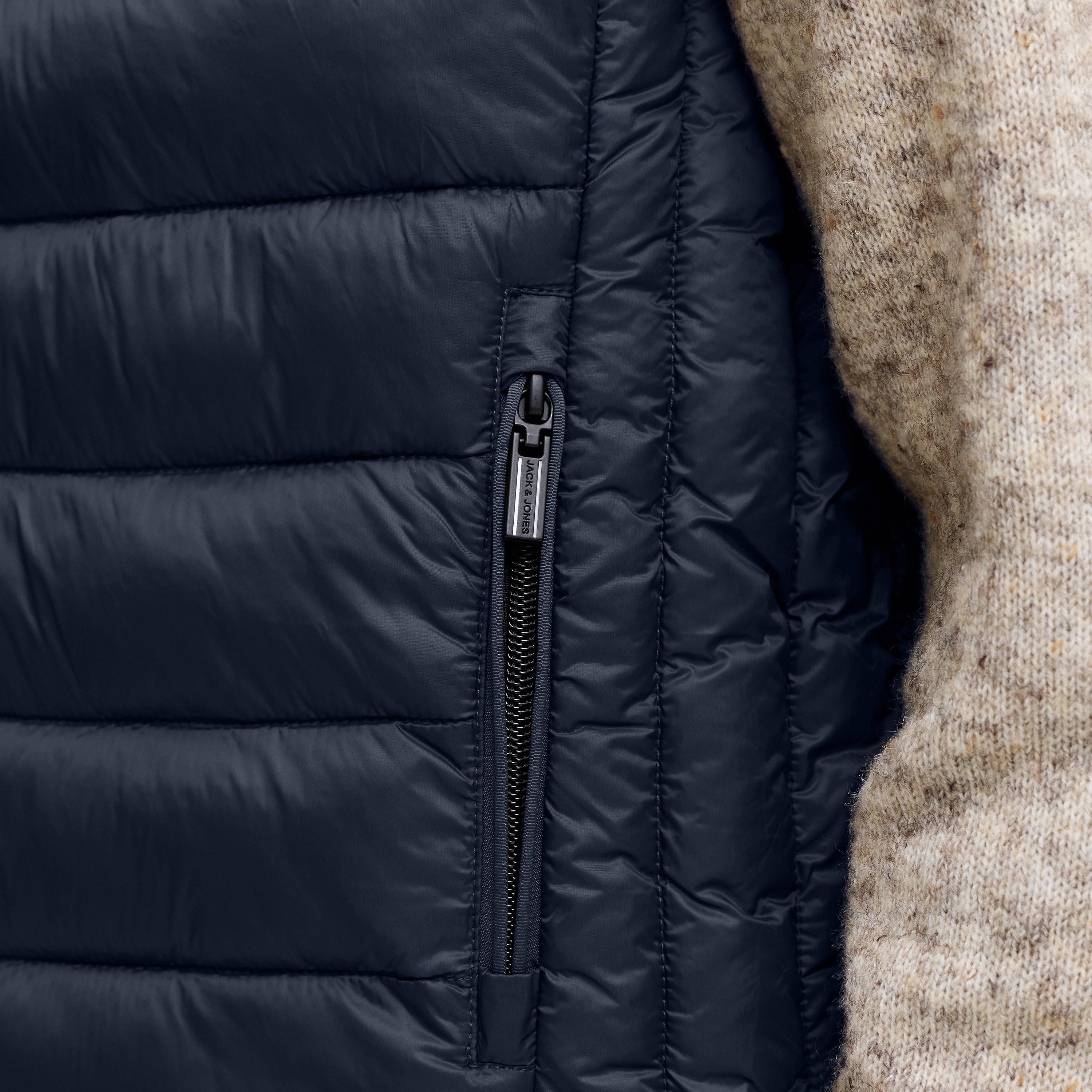 جيليه منفوخ رجالي بياقة واقفة عالية من جاك آند جونز-men-clothing-jacketsandblazers-jackets-image-18
