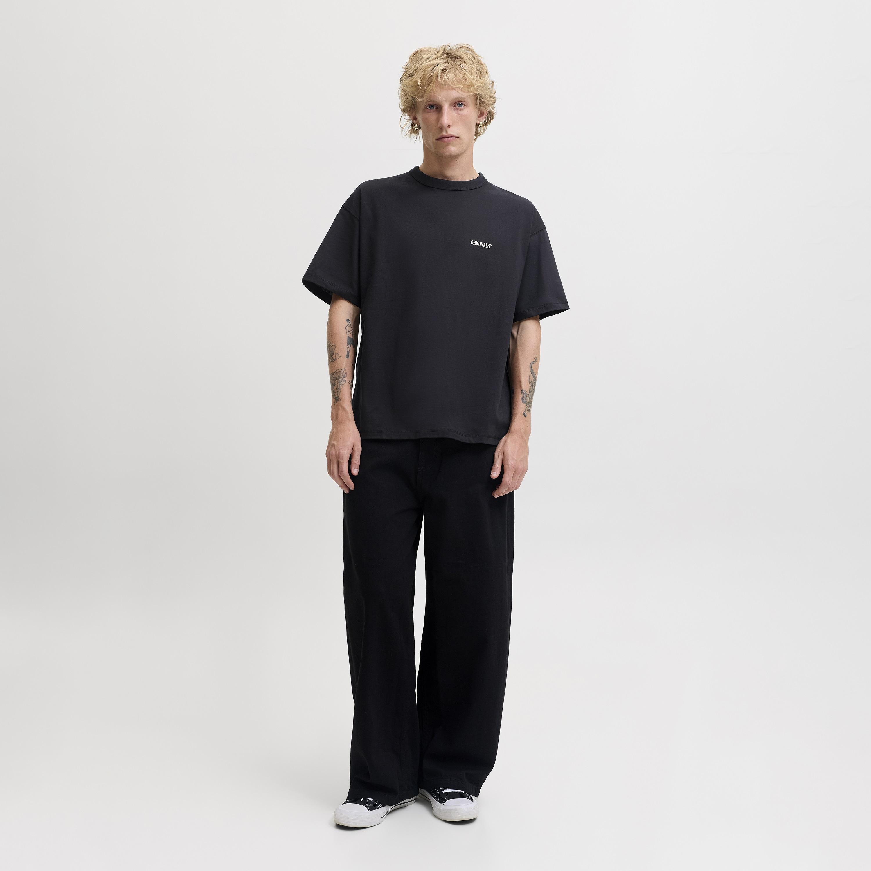 تيشيرت رجالي برقبة مستديرة وأكمام قصيرة وطبعة خلفية من جاك آند جونز-men-clothing-tshirtsandpolos-tshirts-image-11