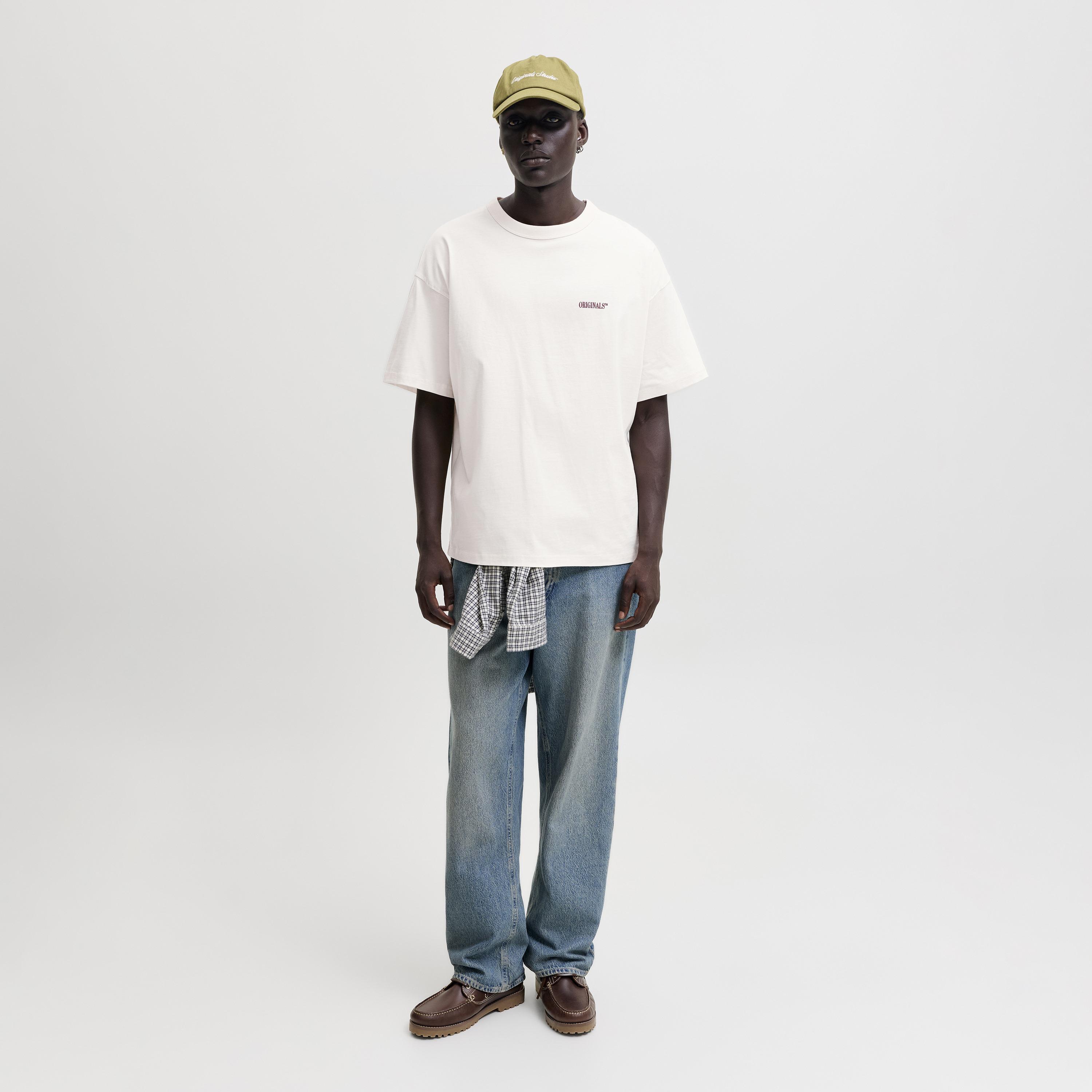 تيشيرت رجالي برقبة مستديرة وأكمام قصيرة وطبعة خلفية من جاك آند جونز-men-clothing-tshirtsandpolos-tshirts-image-18