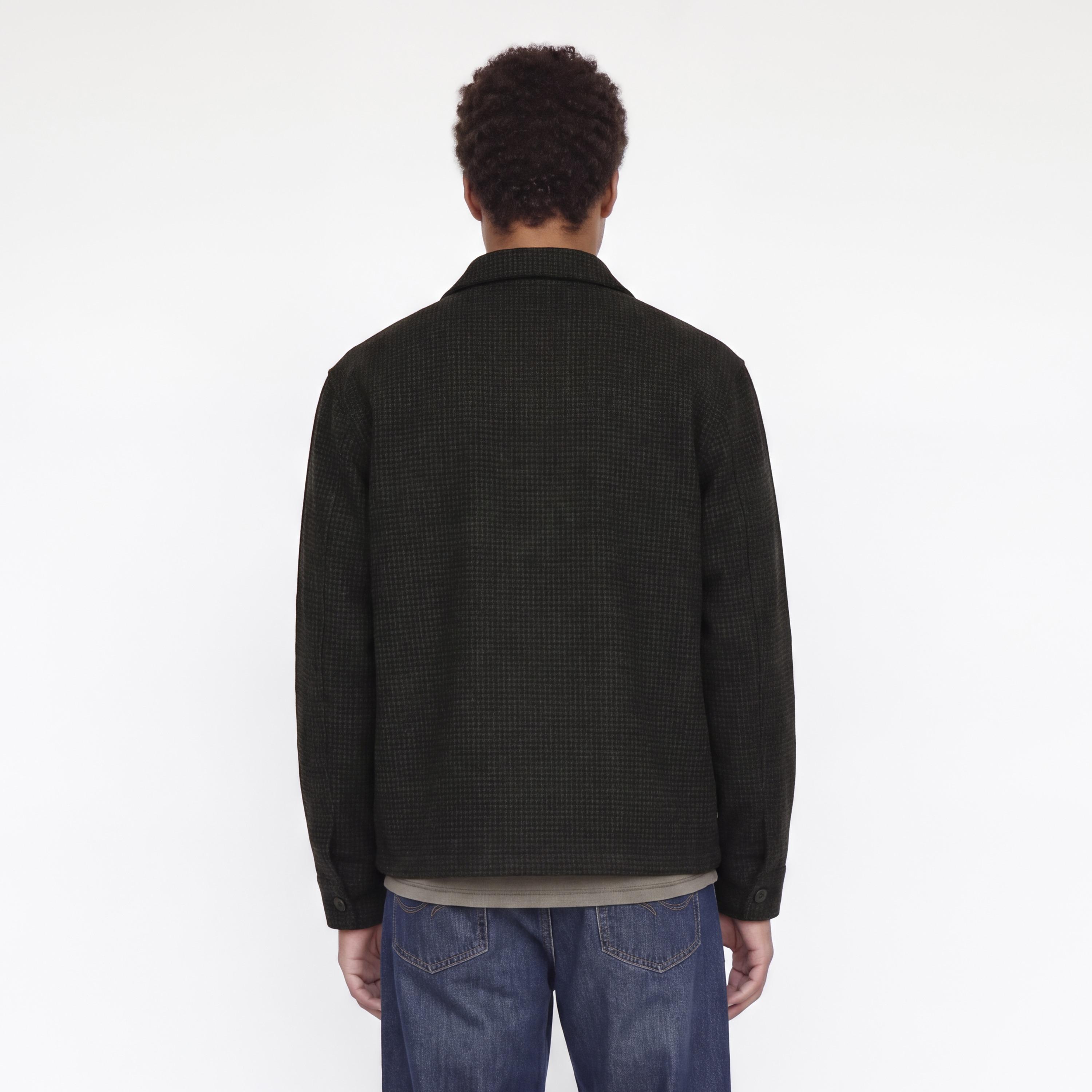 شاكيت رجالي فضفاض بنقشة كاروهات دقيقة وياقة سبريد وأكمام طويلة من جاك آند جونز-men-clothing-shirts-image-4