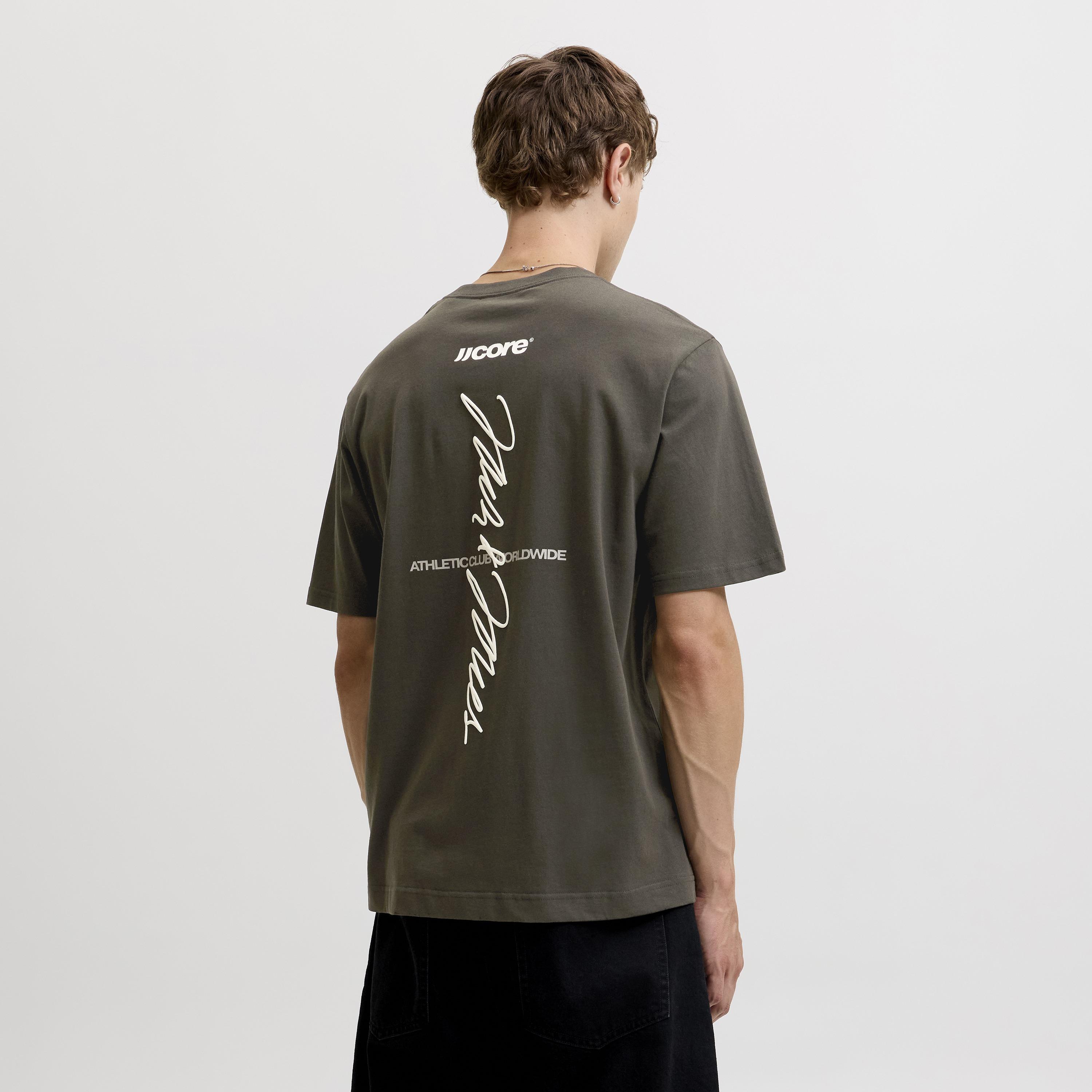 تيشيرت رجالي برقبة مستديرة وأكمام قصيرة وطبعة خلفية من جاك آند جونز-men-clothing-tshirtsandpolos-tshirts-image-20