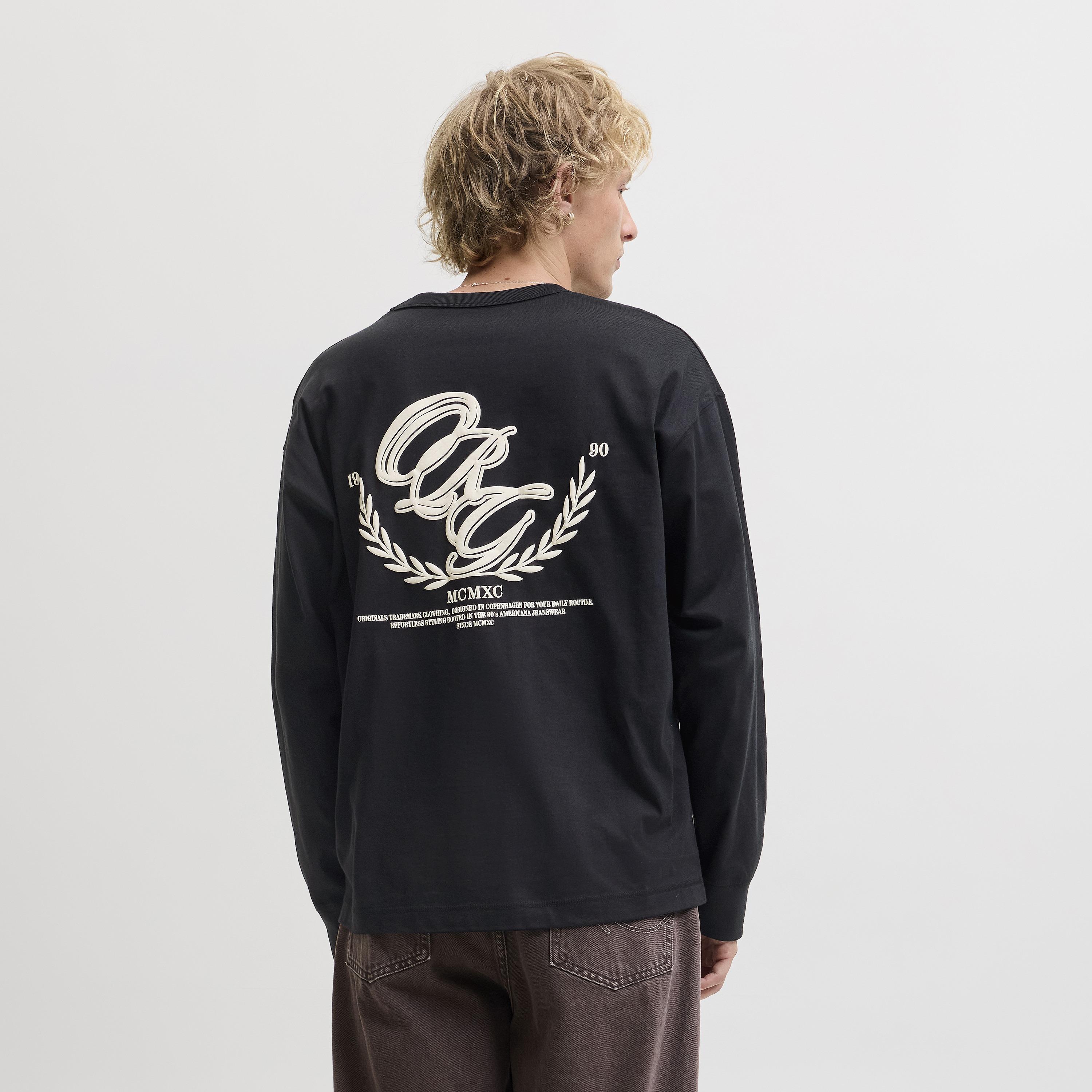 تيشيرت رجالي بأكمام طويلة ورقبة مستديرة وطبعة خلفية من جاك آند جونز-men-clothing-tshirtsandpolos-tshirts-image-4