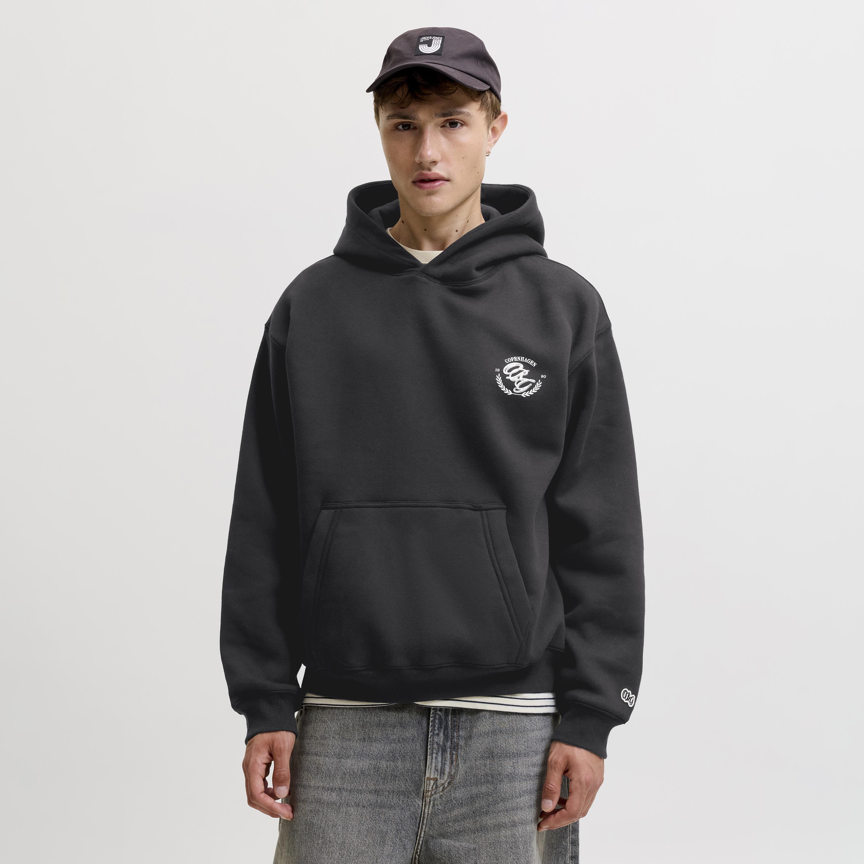 هودي رجالي بطبعة خلفية وأكمام طويلة من جاك آند جونز-men-winterwear-hoodiesandsweatshirts-image-17