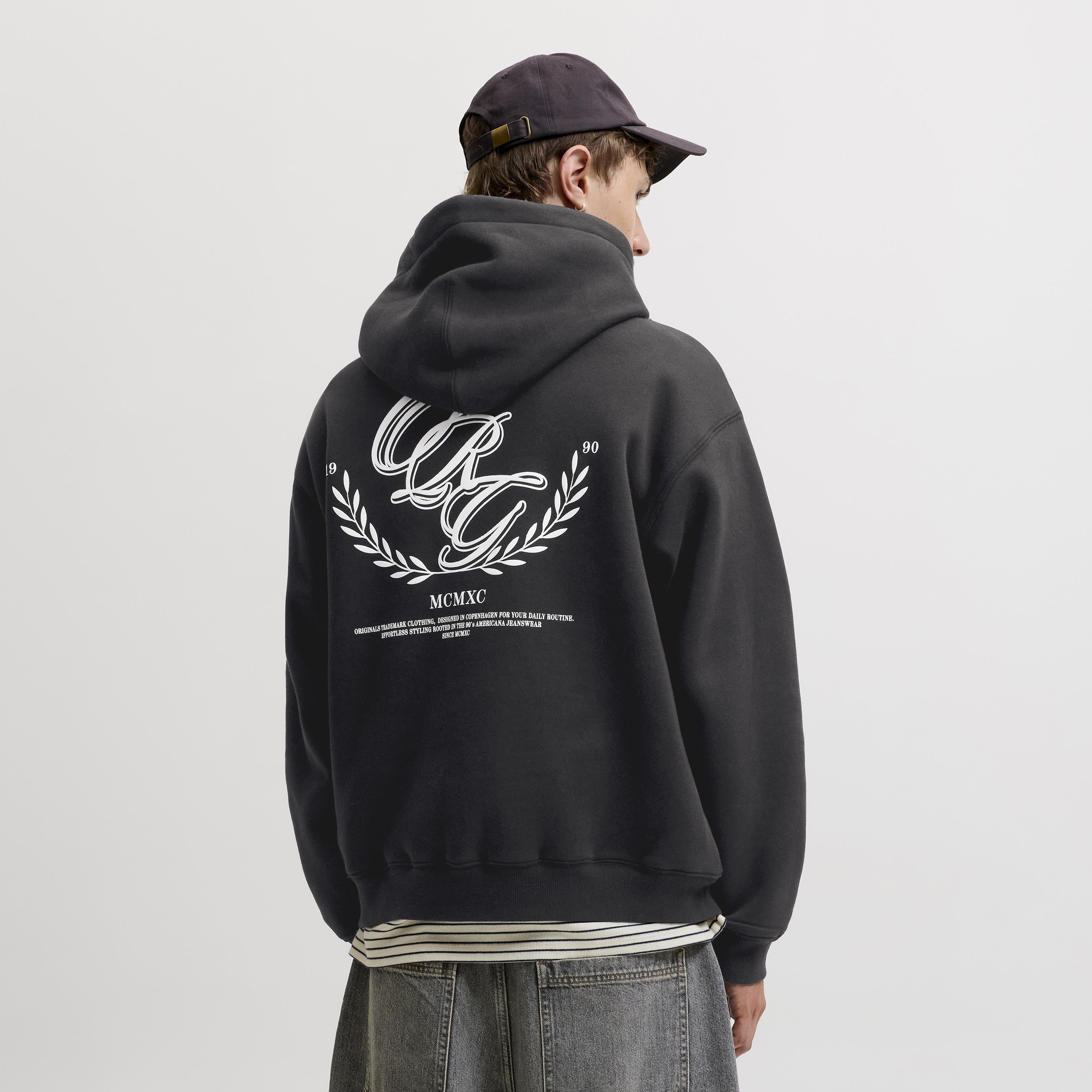 هودي رجالي بطبعة خلفية وأكمام طويلة من جاك آند جونز-men-winterwear-hoodiesandsweatshirts-image-20
