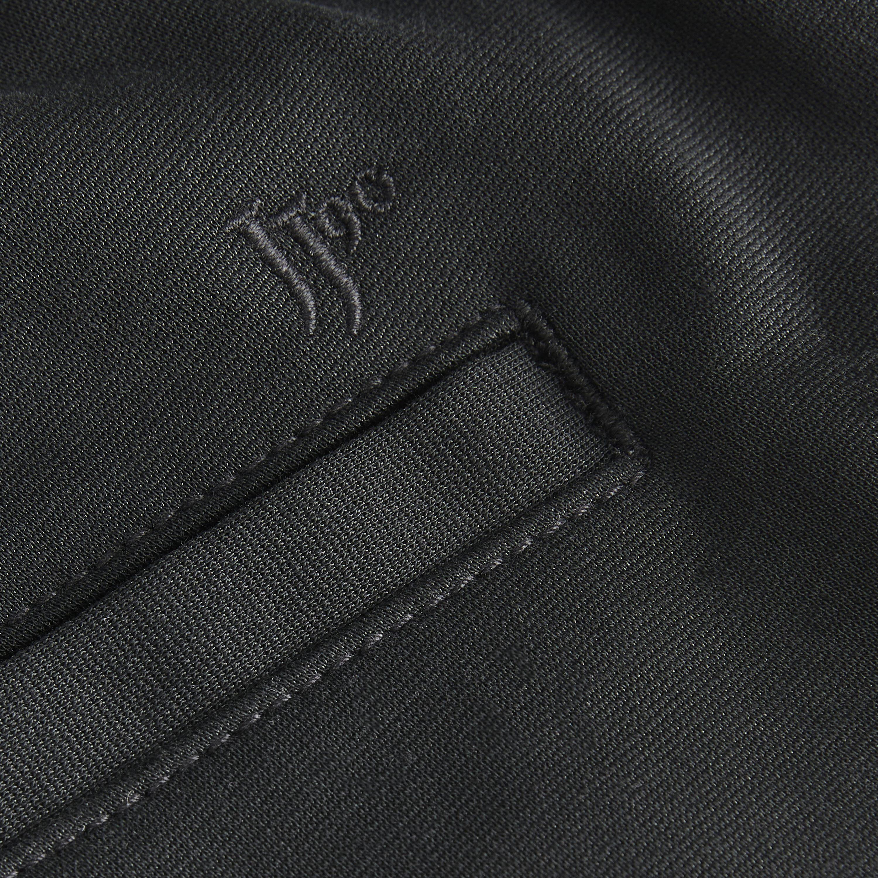 Jack & Jones Plain Mid Rise Drawstring and Button Closure Men's Joggers-men-clothing-joggers-image-5