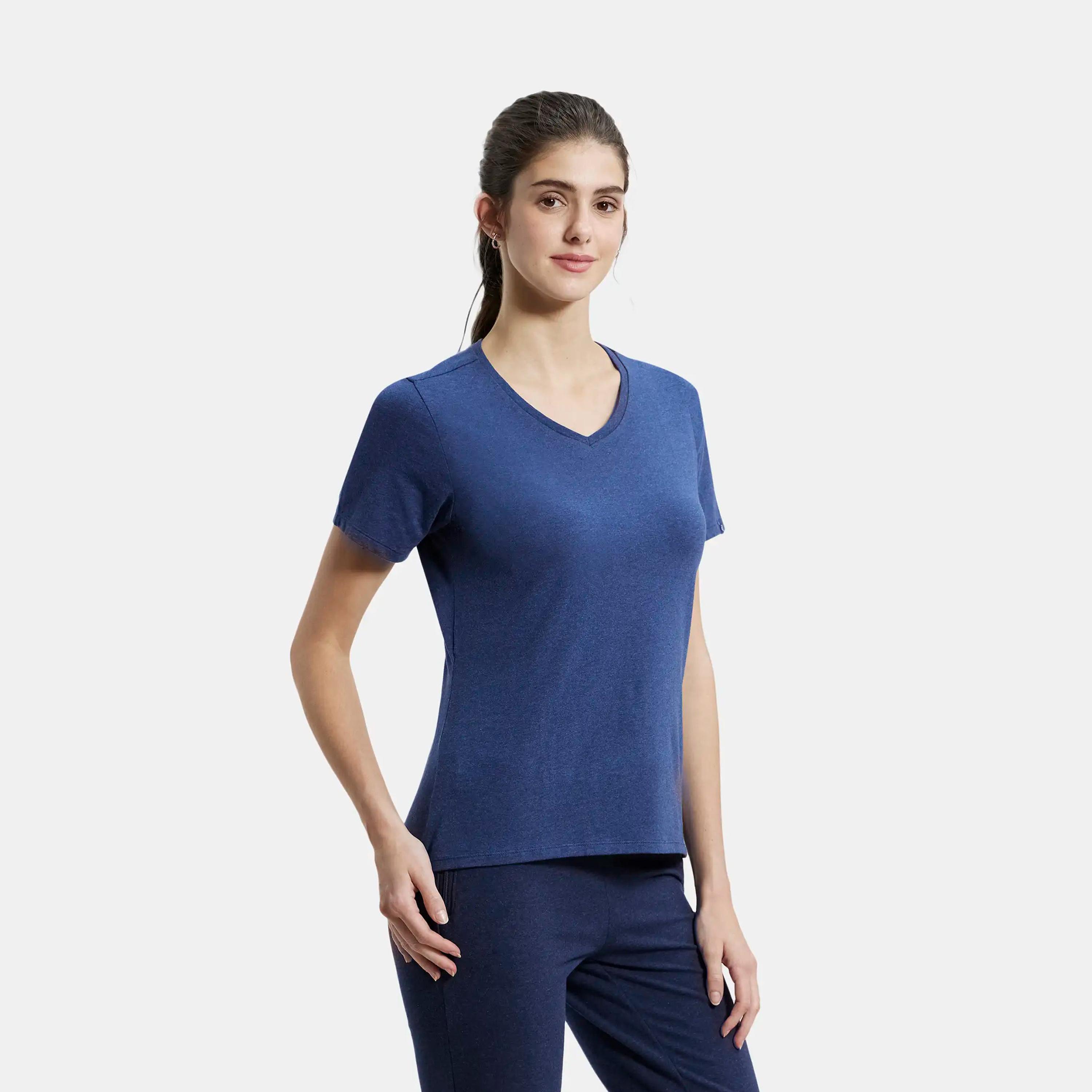 جوكي- تي شيرت نسائي 24×7 رقبة V-women-clothing-tshirts-image-37
