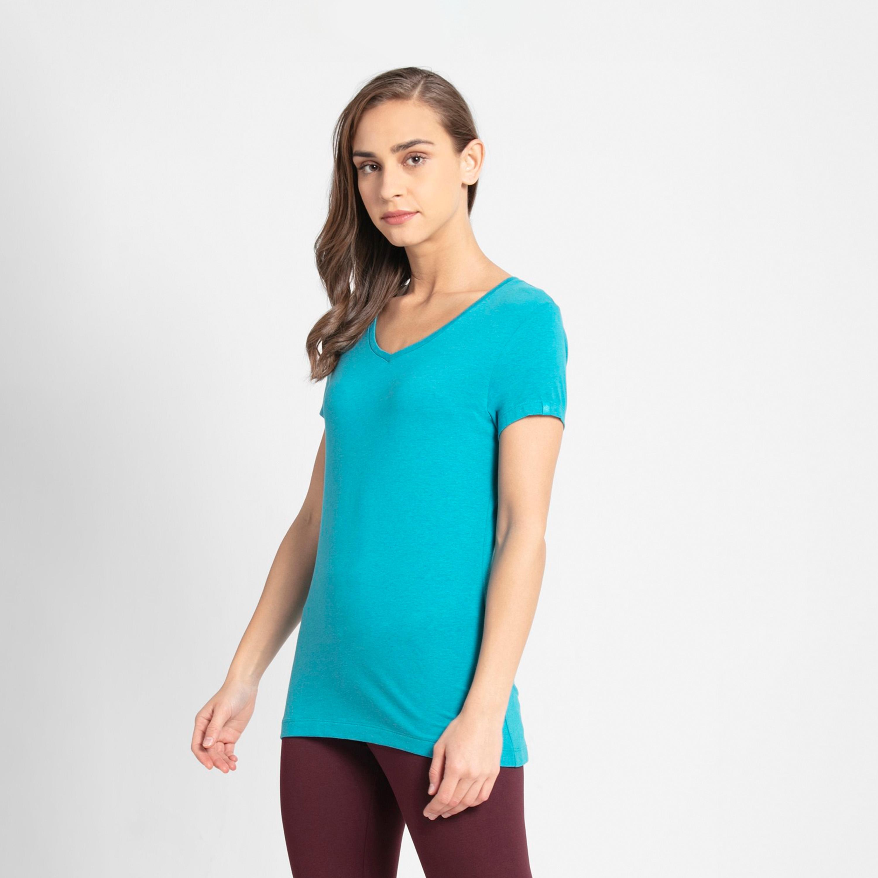 جوكي- تي شيرت نسائي 24×7 رقبة V-women-clothing-tshirts-image-62
