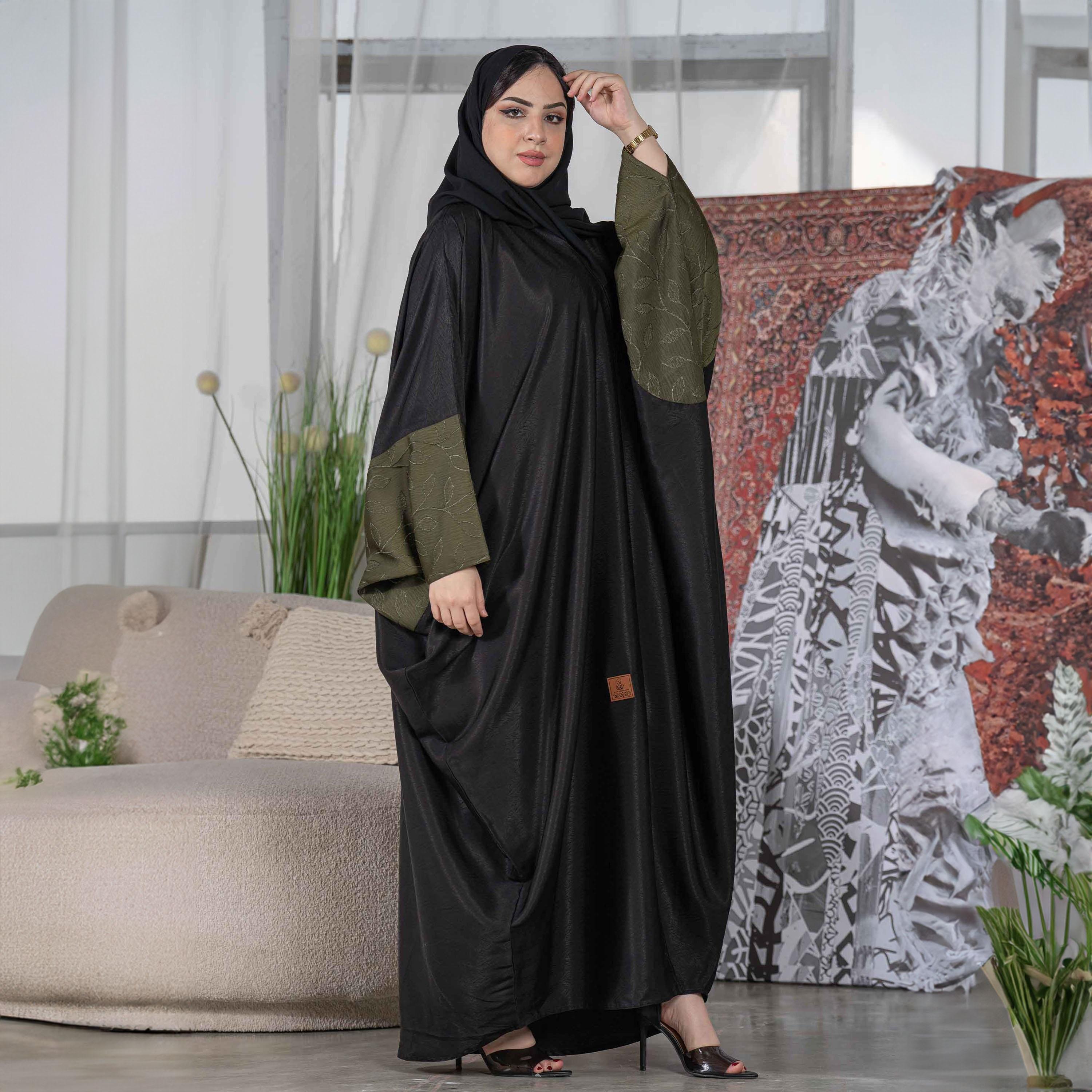Zahiyh Embroidered Bisht Abaya with Hijab-women-arabicclothing-abayas-image-3