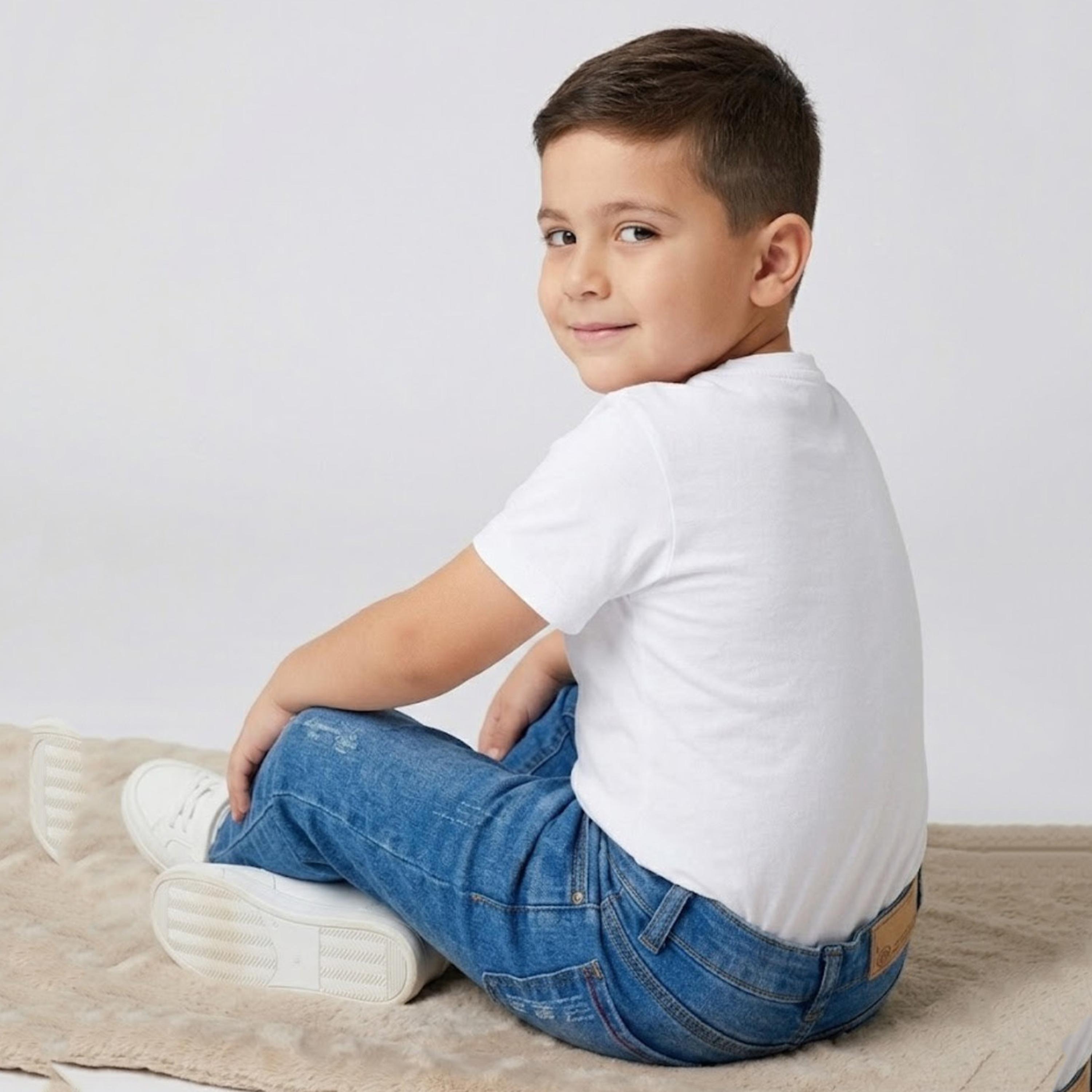 بنطال جينز سادة بقصة مريحة من بيبيكلو-boys-clothing-bottoms-joggersandtrackpants-image-5