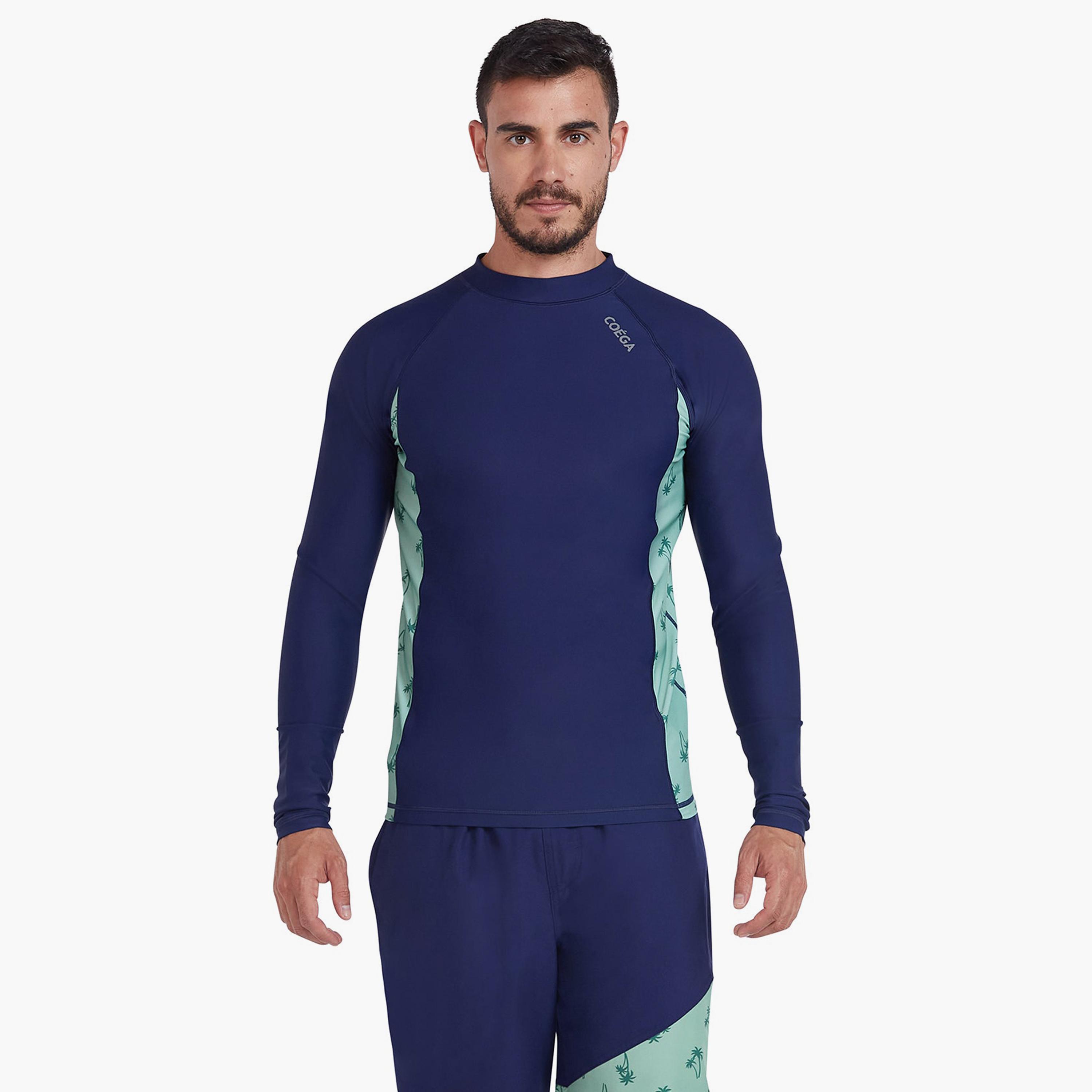 كويغا - قميص رجالي بأكمام طويلة للحماية من الشمس، أزرق داكن بنقشة نخيل الربيع-sports-men-clothing-swimwear-image-1