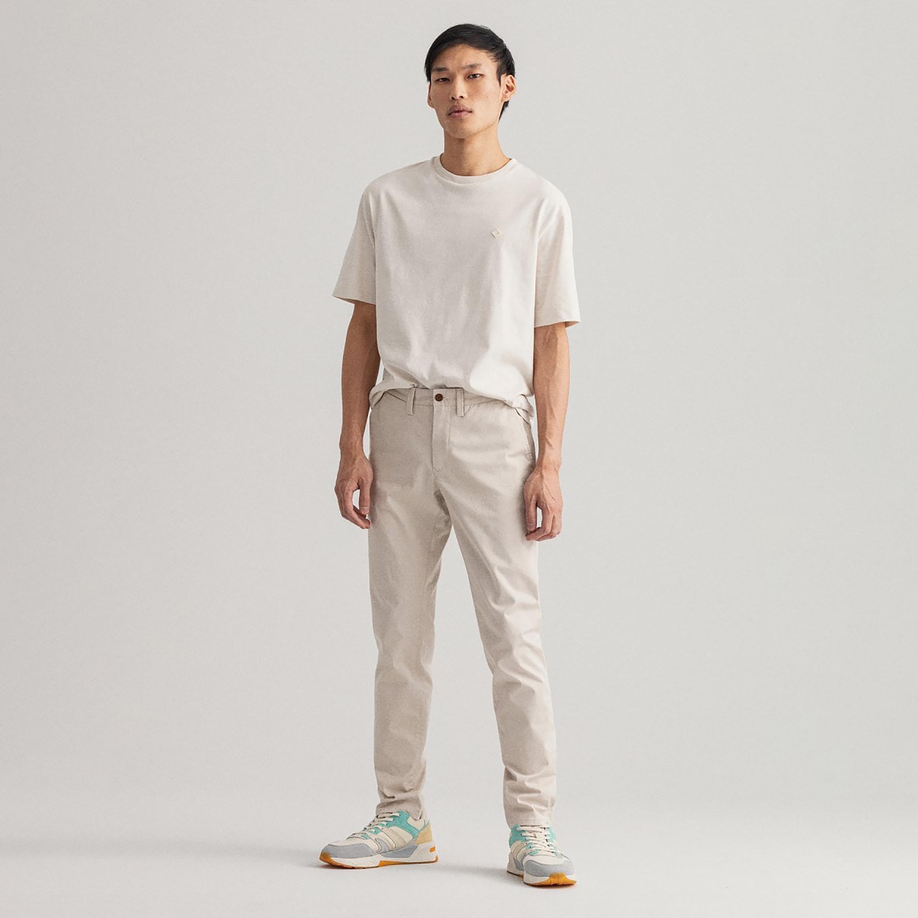 Gant Plain Mid-Rise Buttoned Chinos-men-clothing-bottoms-trousersandchinos-chinos-image-2
