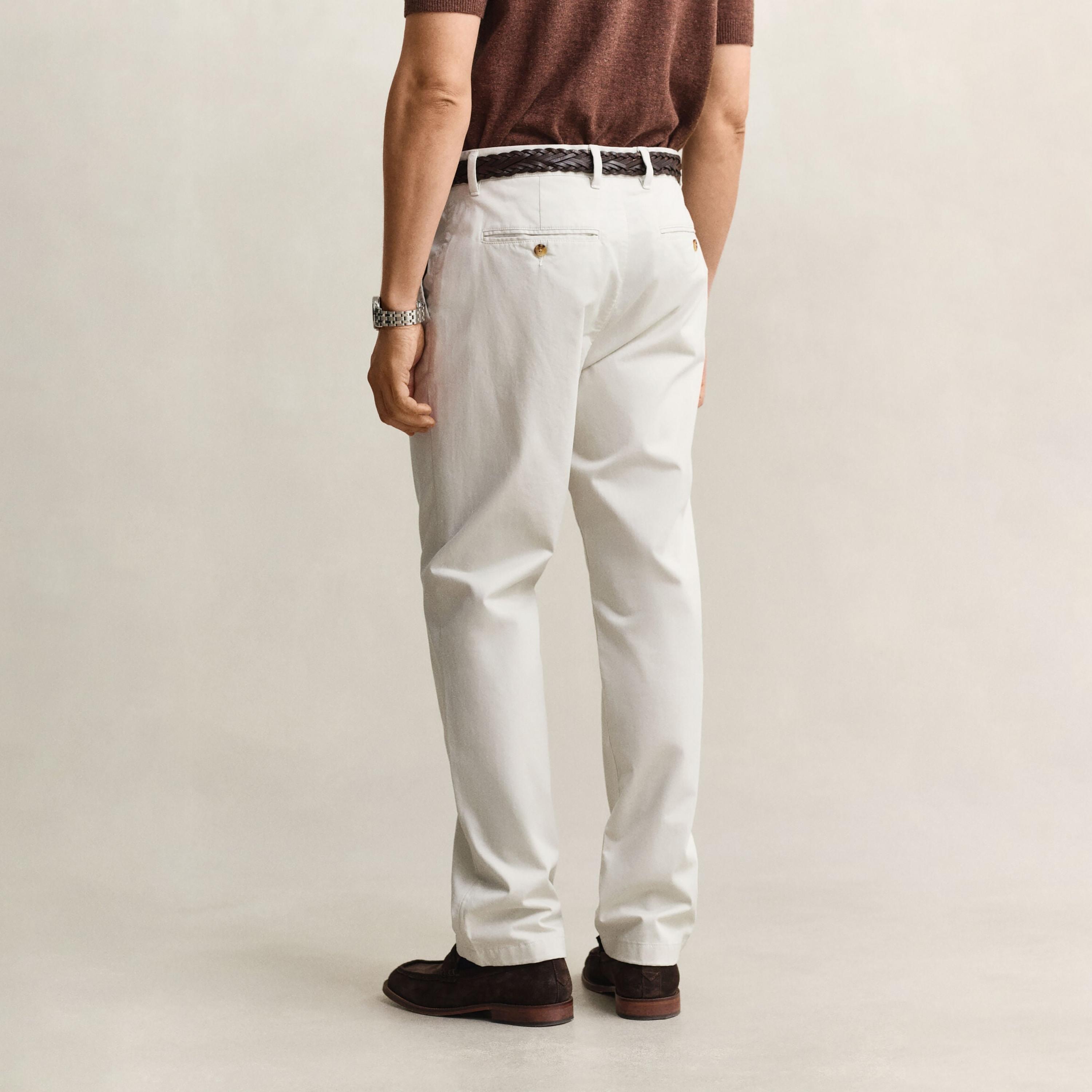 بنطال تشينو رجالي بقصة عادية بـ 4 جيوب وخصر متوسط الارتفاع وطول درز داخلي 32 من غانت-men-clothing-bottoms-trousersandchinos-chinos-image-4