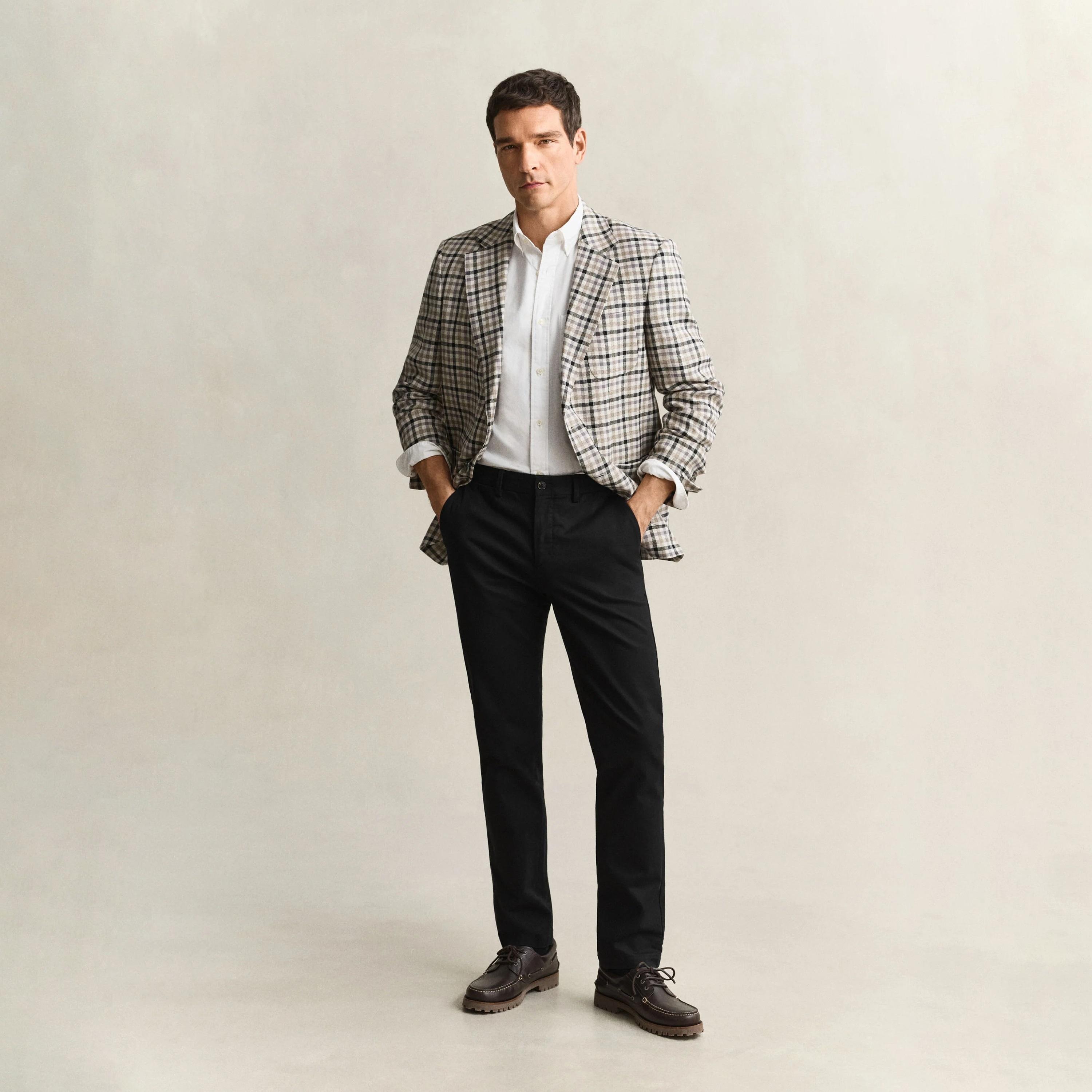 Gant Slim Fit Plain Mid-Rise Men's Chinos-men-clothing-trousersandchinos-chinos-image-2