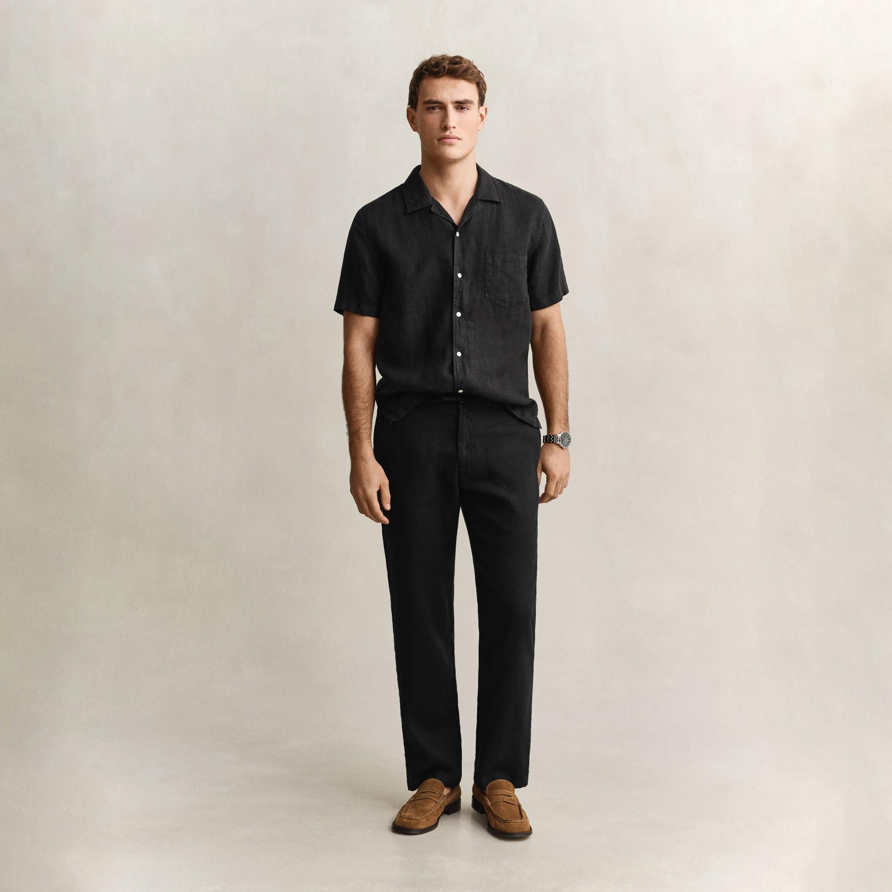 بنطال كتان رجالي سادة بخصر متوسط الارتفاع وإغلاق برباط وزر من غانت-men-clothing-bottoms-trousersandchinos-trousers-image-2