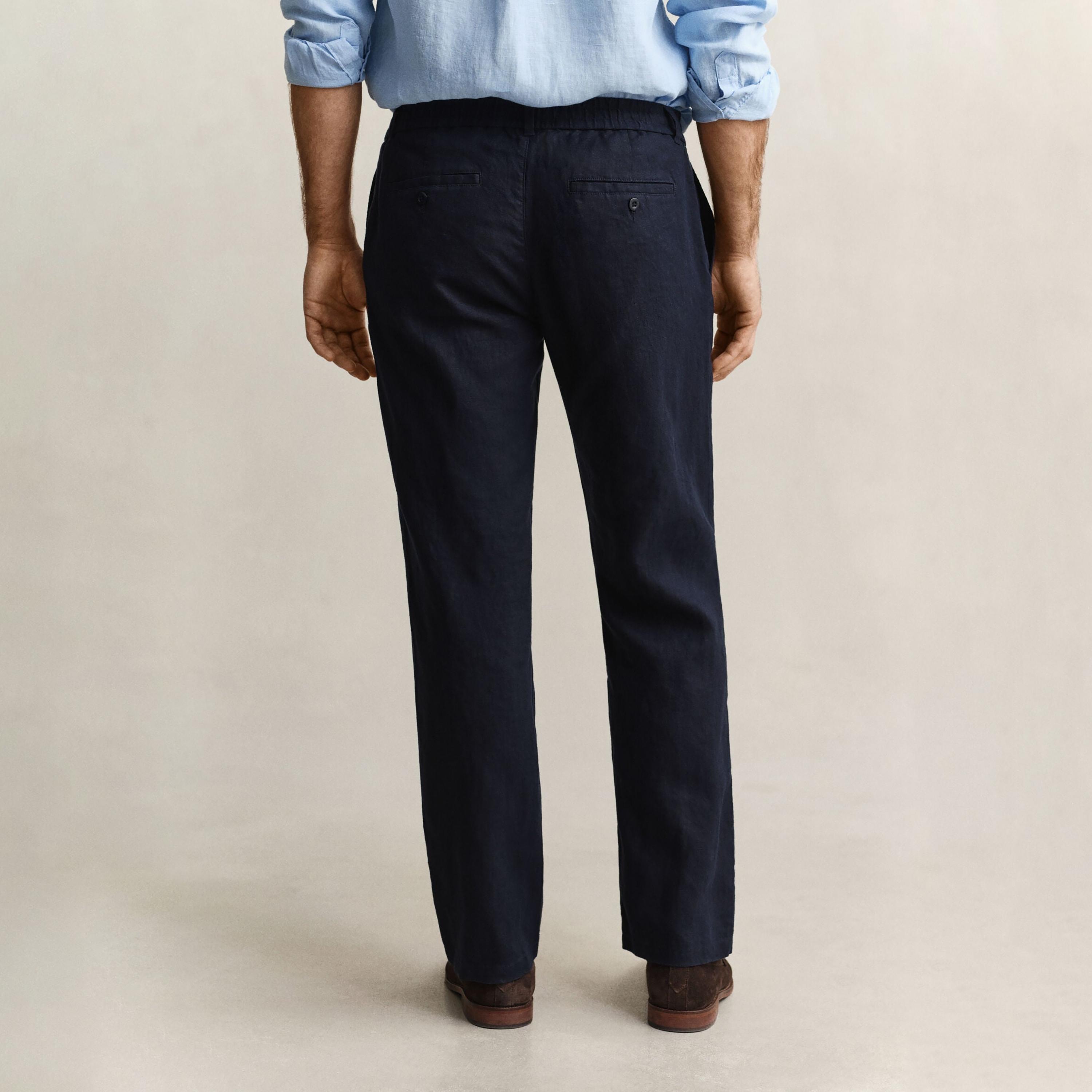 بنطال كتان رجالي سادة بخصر متوسط الارتفاع وإغلاق برباط وزر من غانت-men-clothing-bottoms-trousersandchinos-trousers-image-4