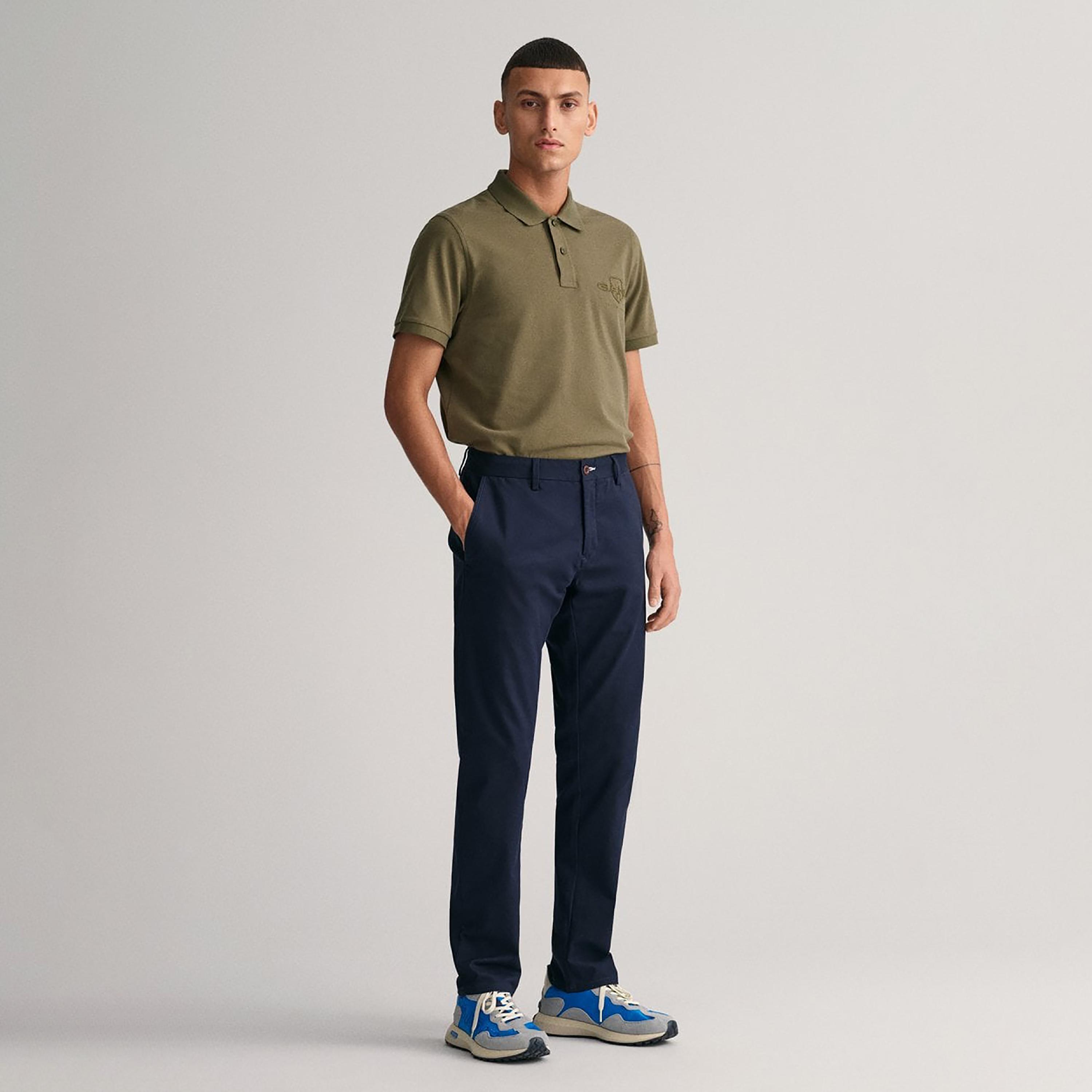 Gant Plain Mid-Rise Buttoned Chinos-men-clothing-bottoms-trousersandchinos-chinos-image-2