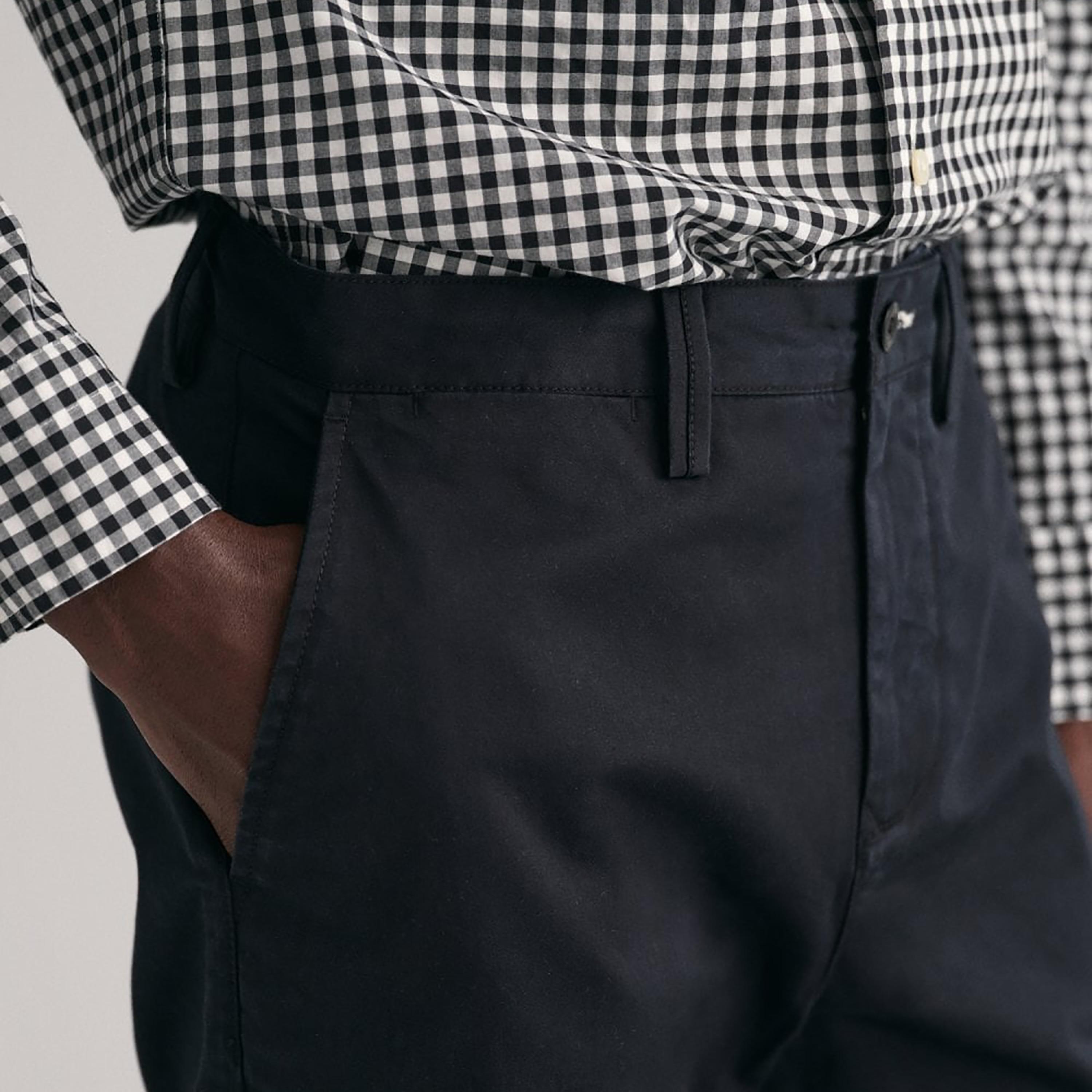 تشينو جانت سادة متوسطة الارتفاع بأزرار-men-clothing-bottoms-trousersandchinos-chinos-image-2