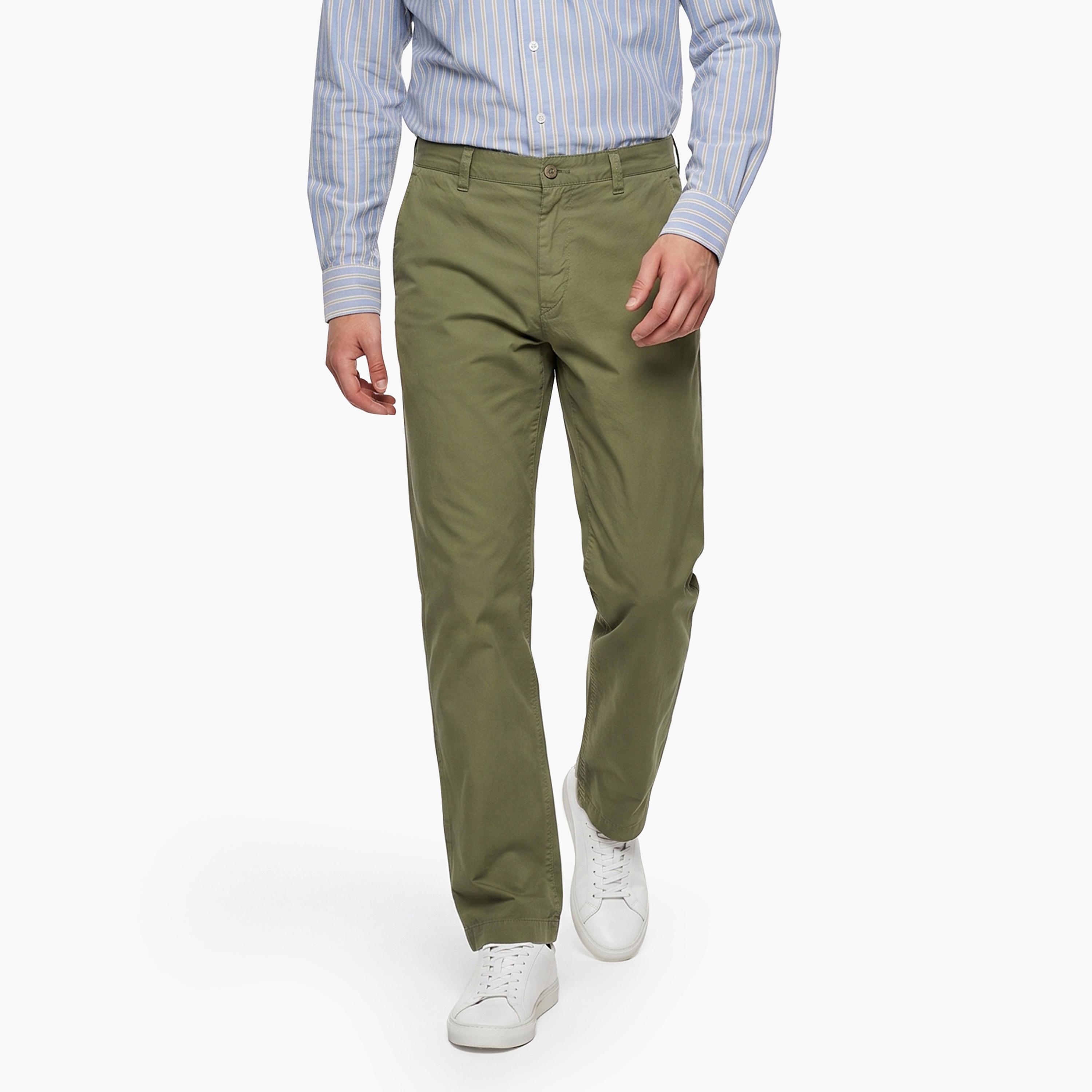 بناطيل تشينو رجالية بقصة عادية بخصر متوسط وسادة من جانت.-men-clothing-trousersandchinos-chinos-image-1