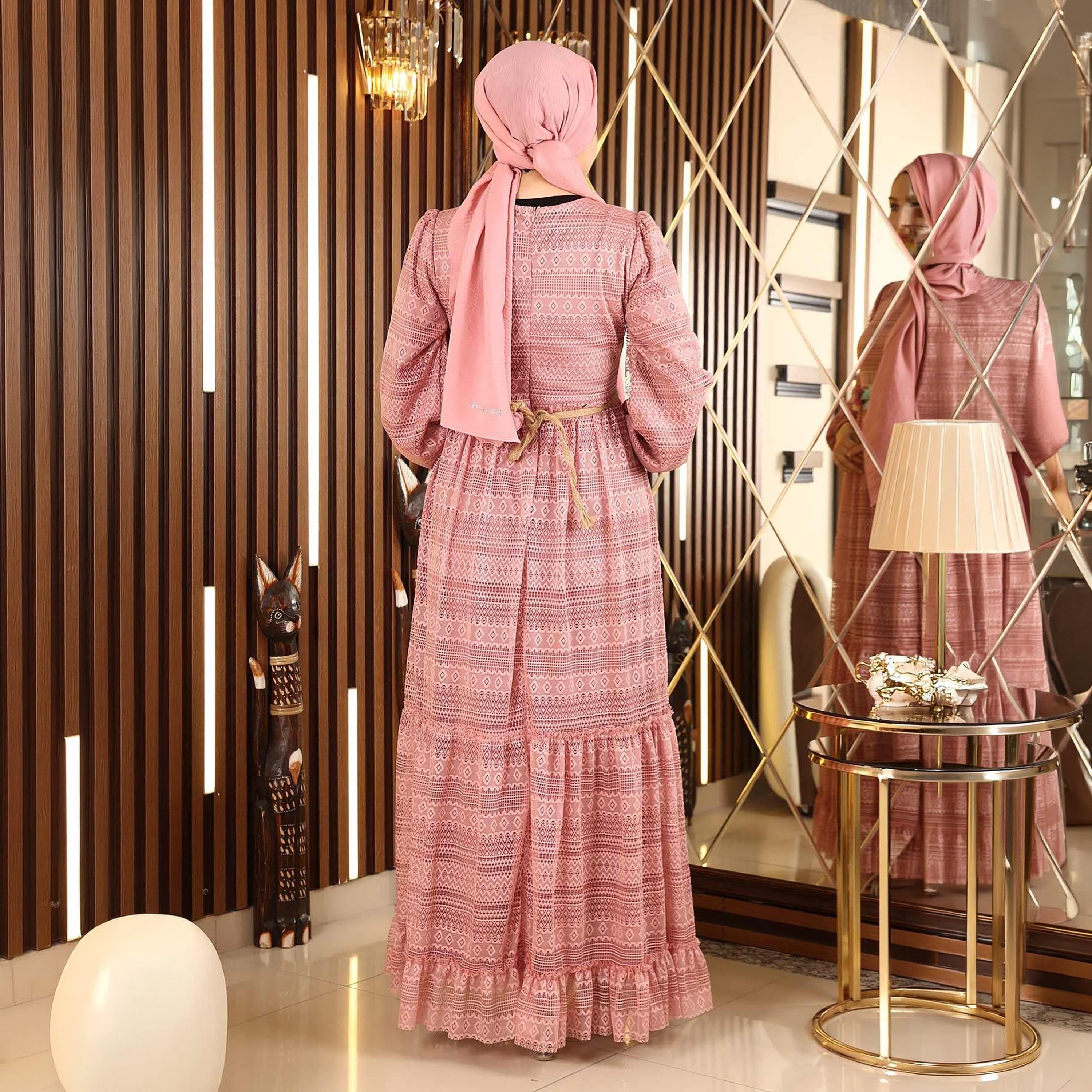فستان ماكسي محتشم للنساء بأكمام أسقف وطبعات هندسية من قماش الدانتيل من توركيش سوق-women-clothing-dresses-image-3