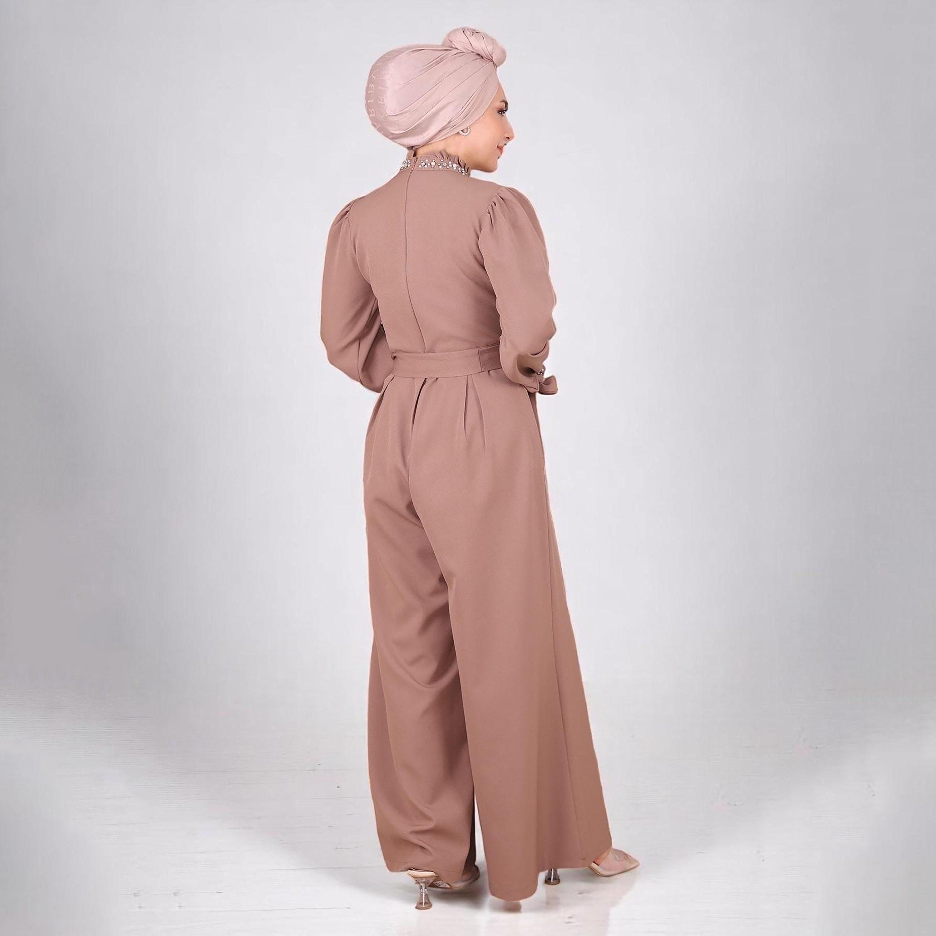 جمبسوت نسائي بأكمام بالون باللون البني من الكريب من توركيش سوق-women-clothing-jumpsuits-image-3