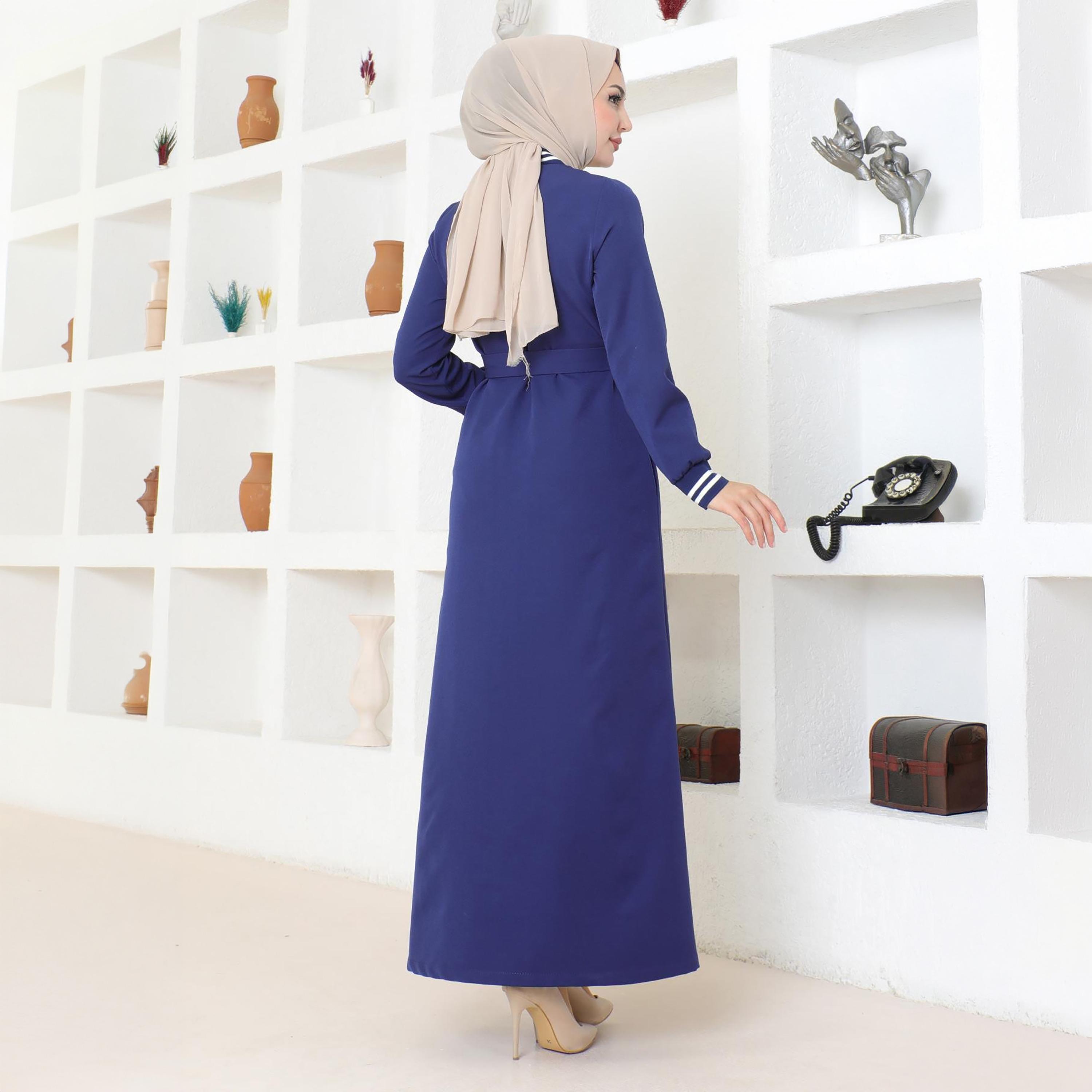 عباءة كريب نسائية بأكمام مزينة بأساور باللون الأزرق من توركيش سوق-women-arabicclothing-abayas-image-3