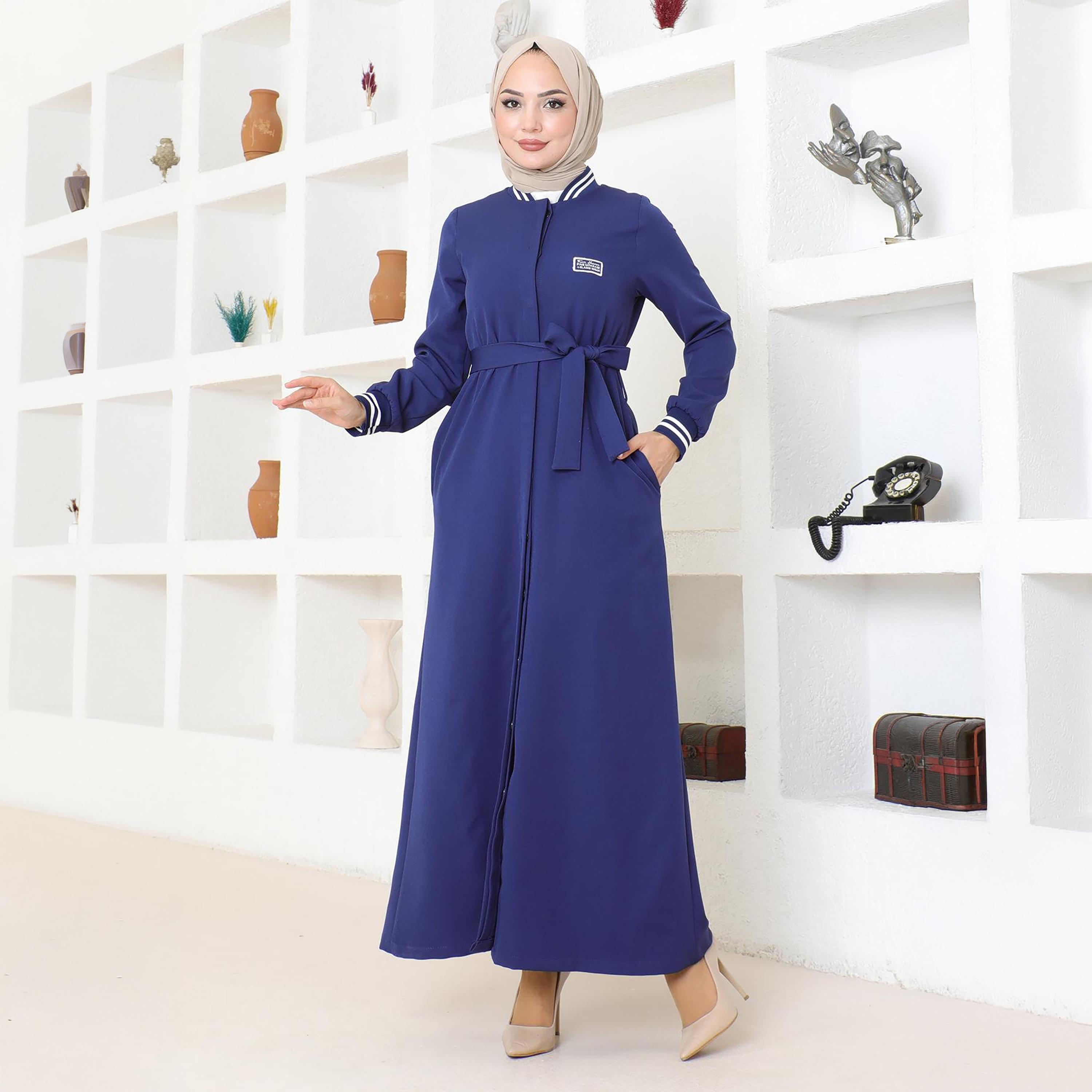 عباءة كريب نسائية بأكمام مزينة بأساور باللون الأزرق من توركيش سوق-women-arabicclothing-abayas-image-4