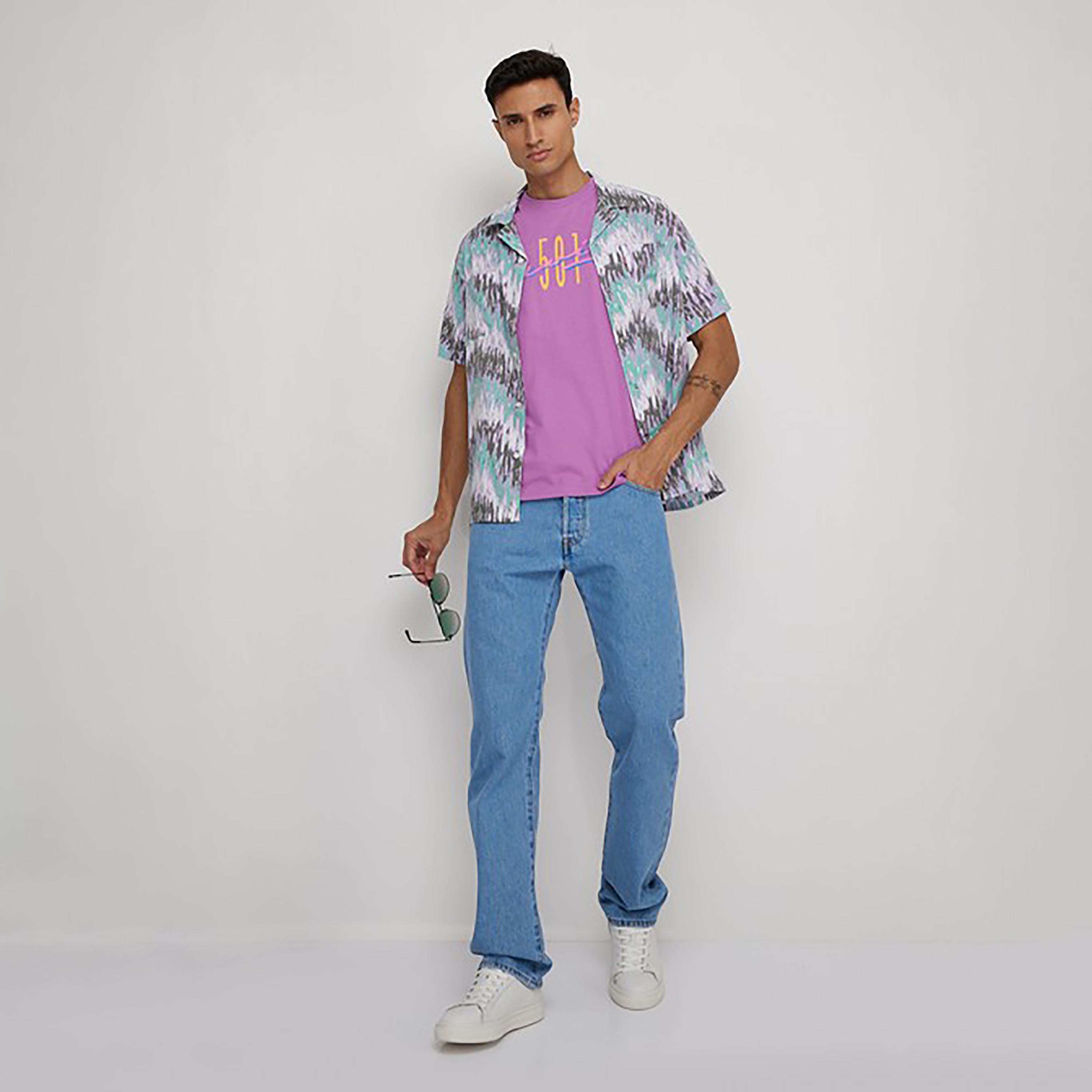 تيشيرت ليفايز بأكمام قصيرة وياقة دائرية مع مطبوع-men-clothing-tshirtsandpolos-tshirts-image-2