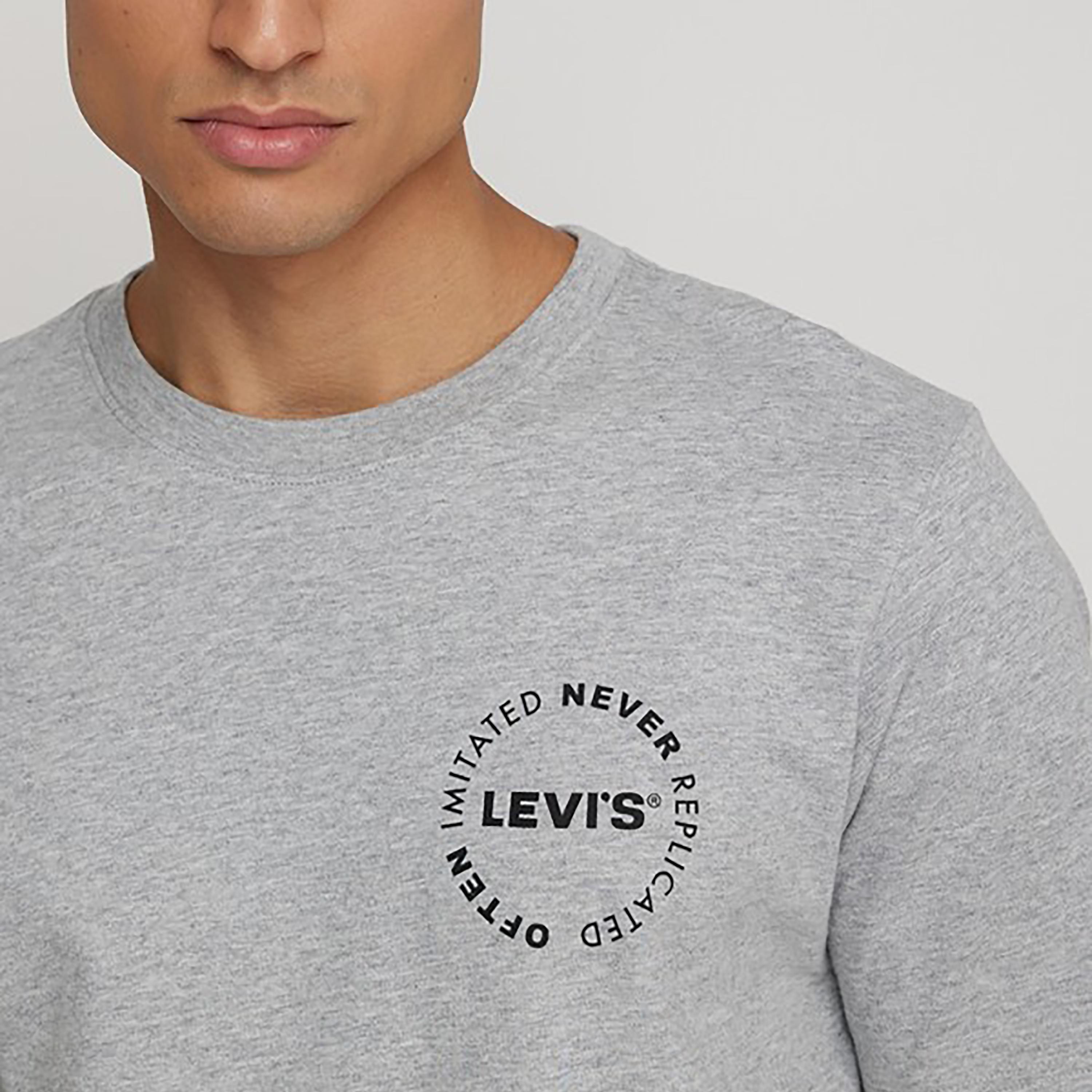 تيشيرت ليفايز بأكمام قصيرة وياقة دائرية مع شعار-men-clothing-tshirtsandpolos-tshirts-image-3