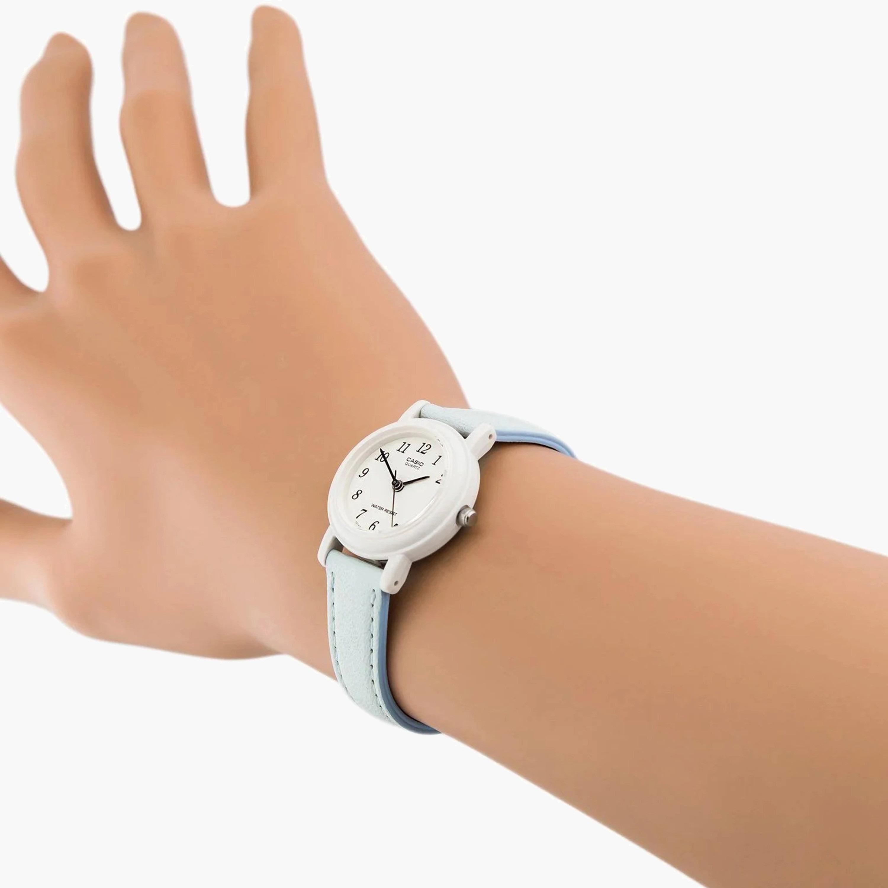 Casio Women's Blue Analog Leather Strap Watch -LQ-139L-2BDF-women-watchesandjewellery-watches-image-4