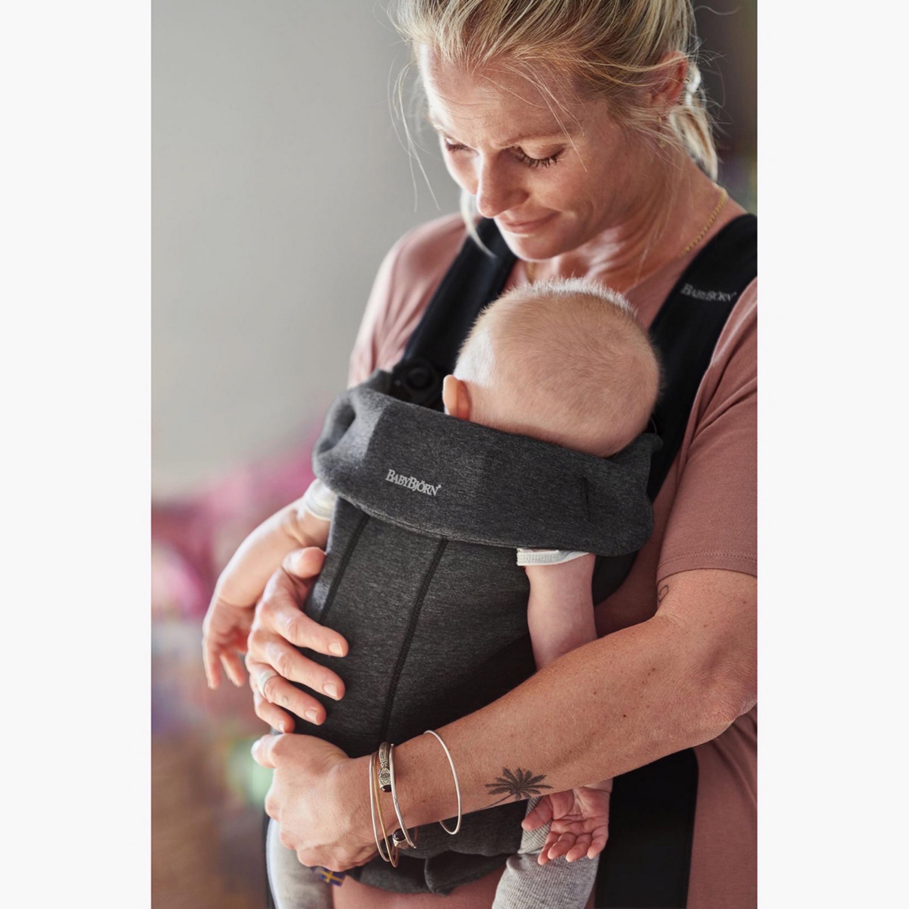 BabyBjorn Mini 3D Jersey Baby Carrier-baby-gear-babycarriers-image-3