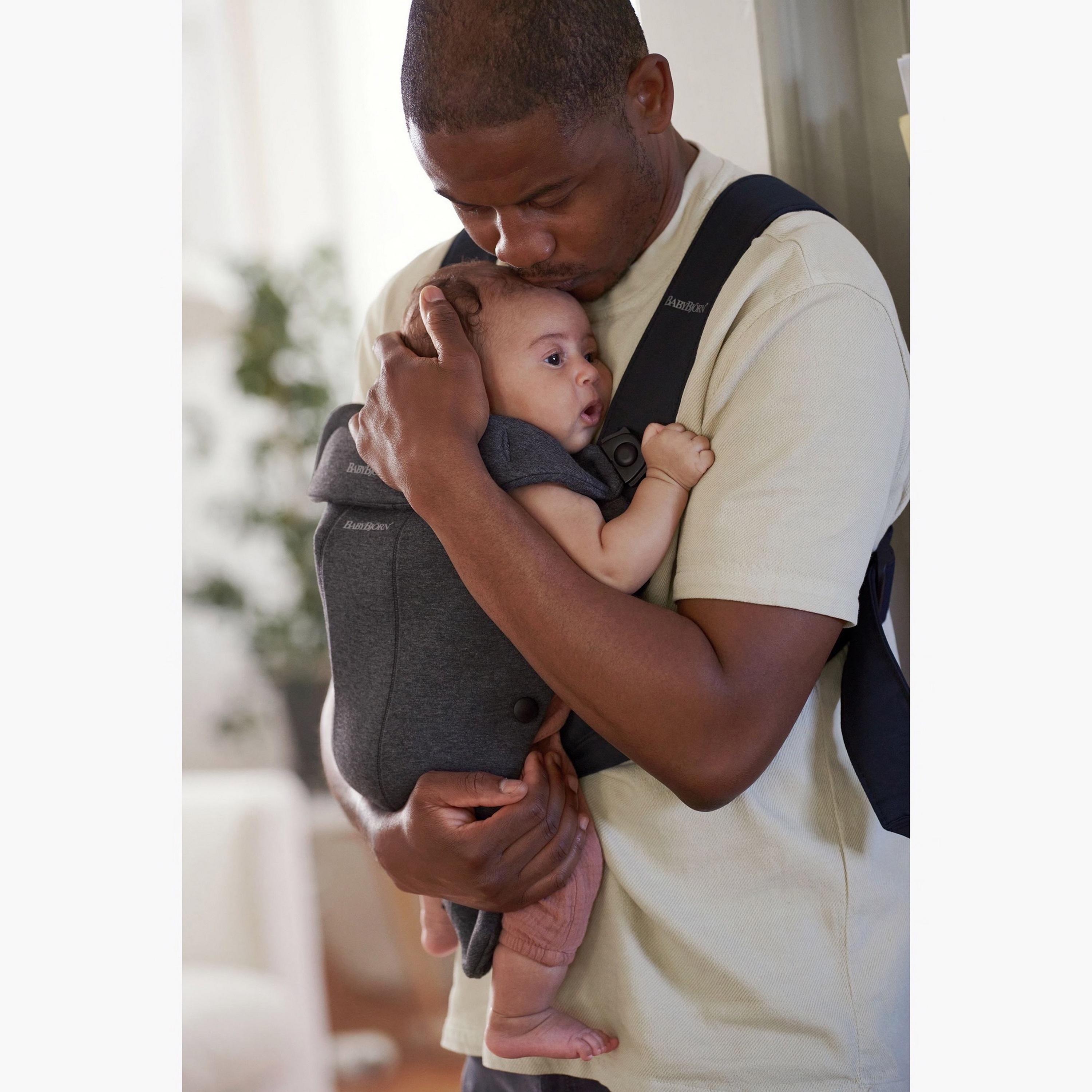 BabyBjorn Mini 3D Jersey Baby Carrier-baby-gear-babycarriers-image-4