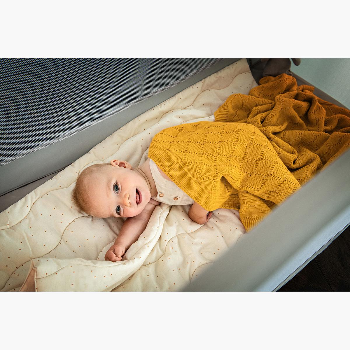 مهد سفر سادة دريم آند بلاي من هوك-baby-gear-travelcots-image-6