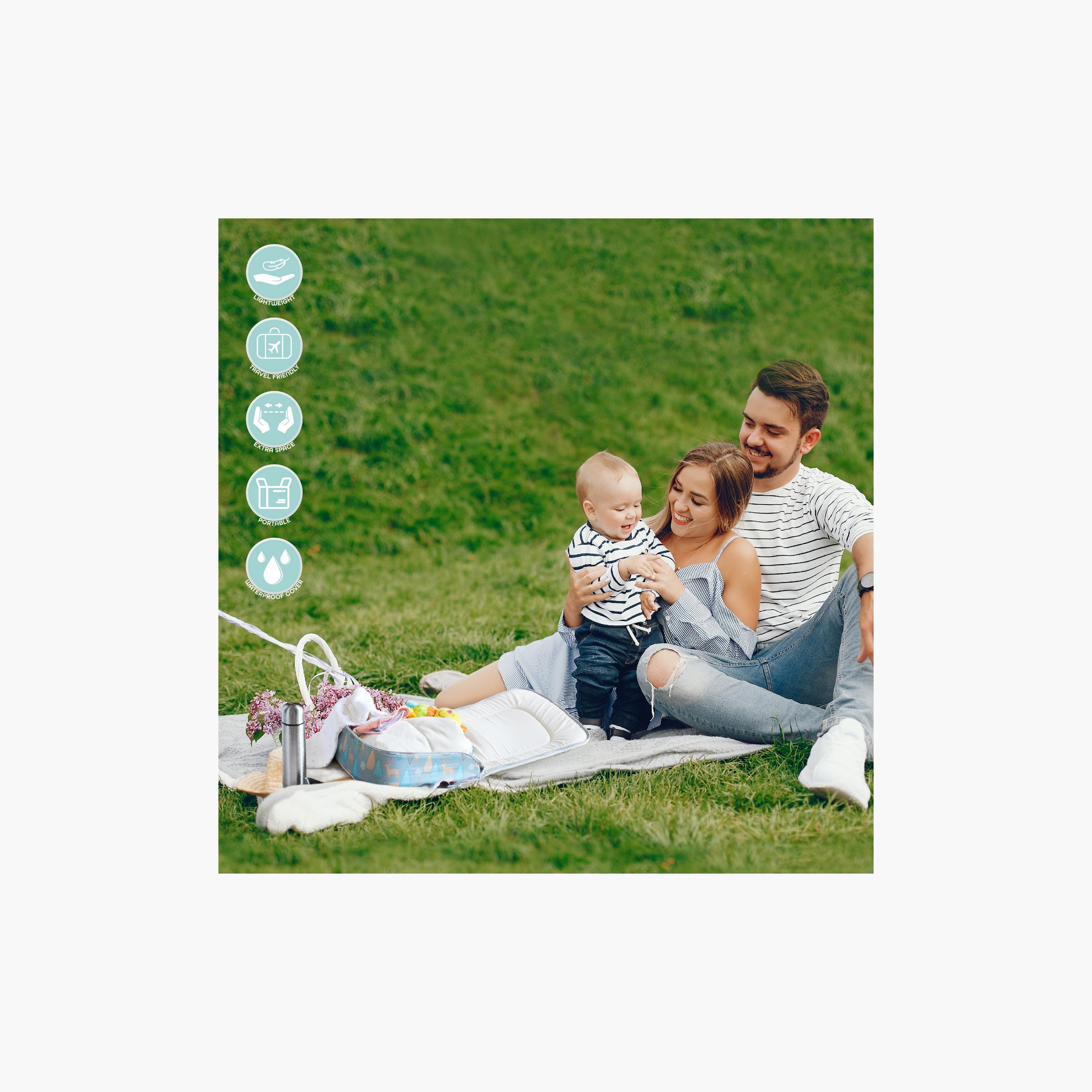 Moon Travalo Deer Print Portable Travel Baby Bed and Backpack-baby-gear-travelaccessories-image-2