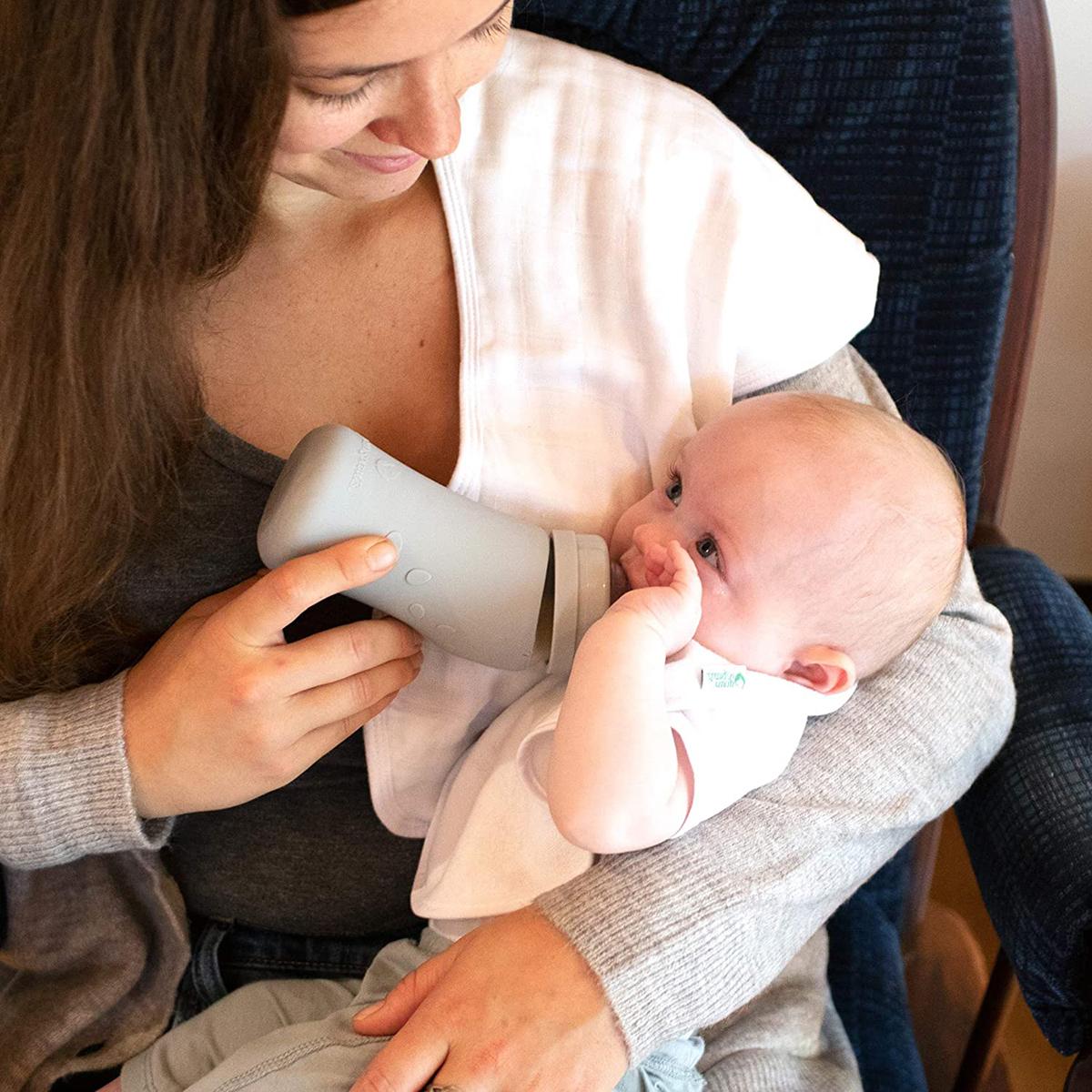 قارورة أطفال زجاج 237 مل بغطاء سيليكون من جرين سبراوتس - 0+ شهر-baby-feeding-feedingbottles-bottlesandteats-image-4