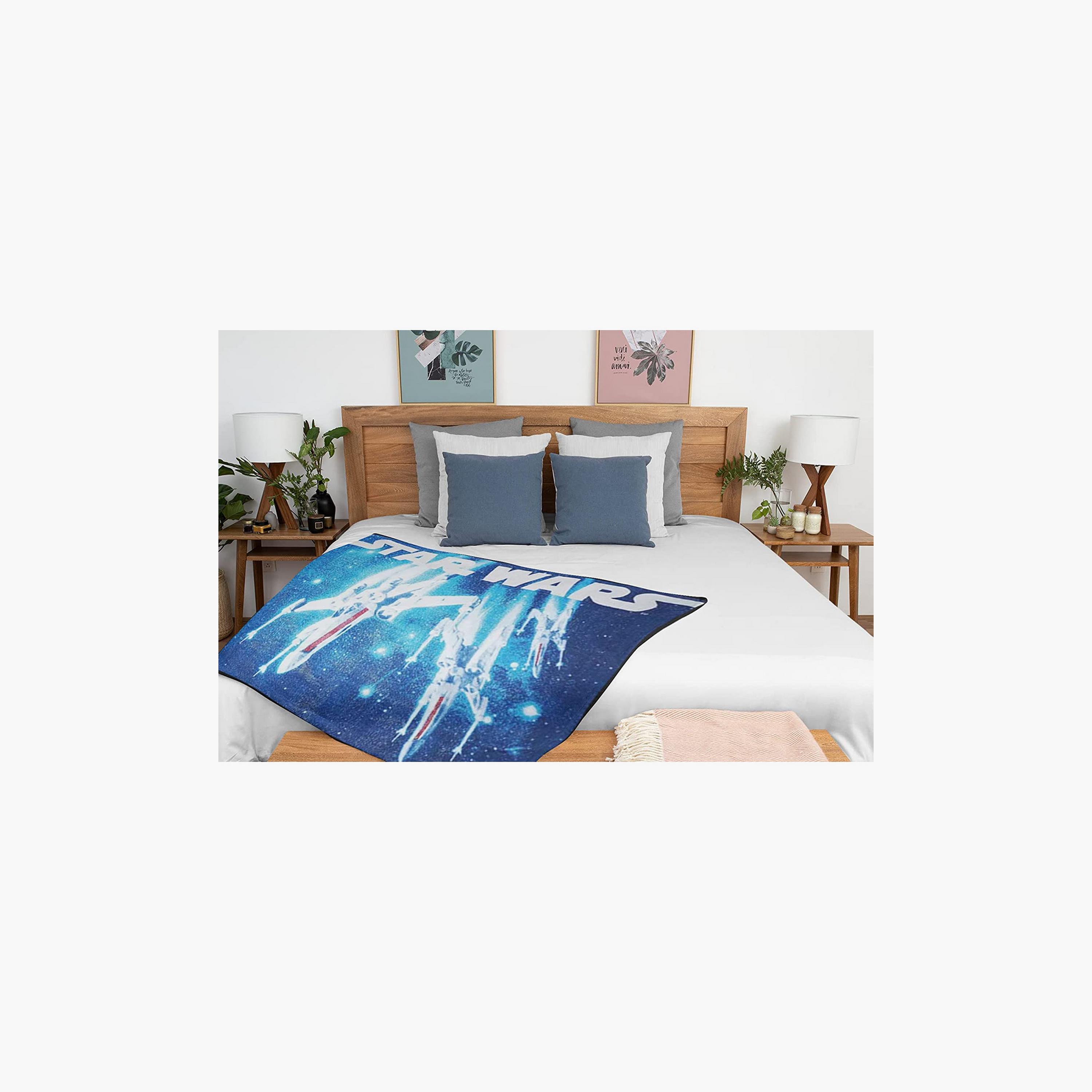 Lucas Star Wars Print Throw Blanket - 117x152x1 cms-baby-nursery-blanketsandswaddles-blanketsandquilts-image-1