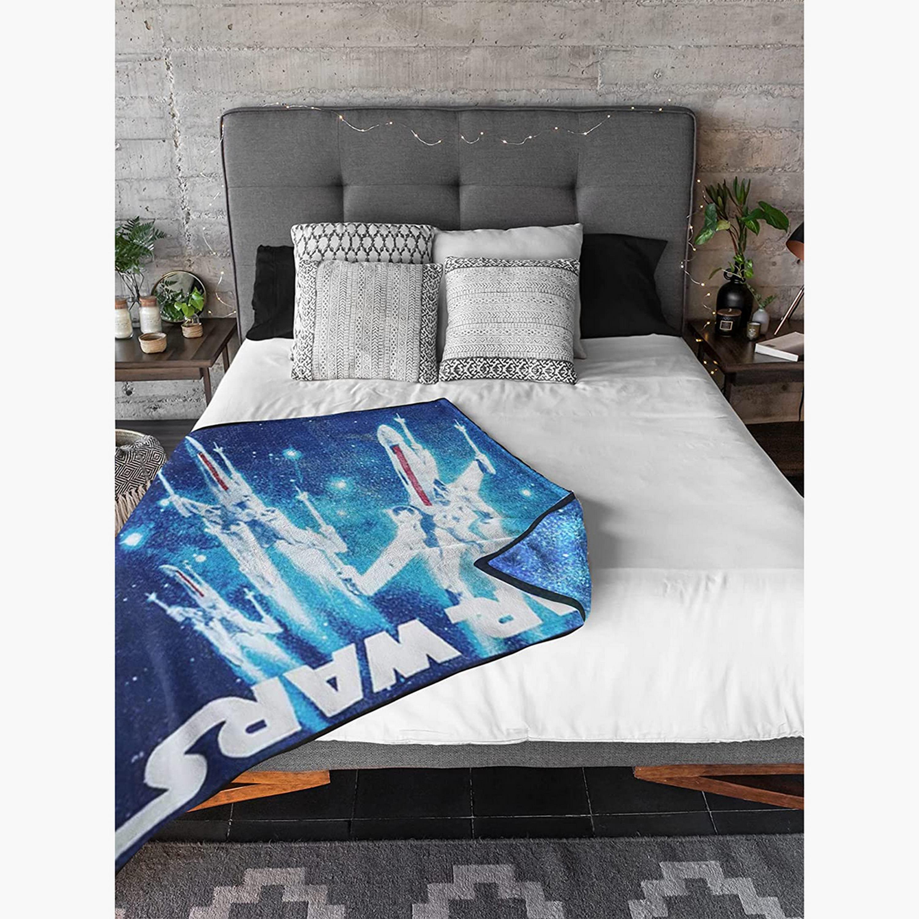 Lucas Star Wars Print Throw Blanket - 117x152x1 cms-baby-nursery-blanketsandswaddles-blanketsandquilts-image-5