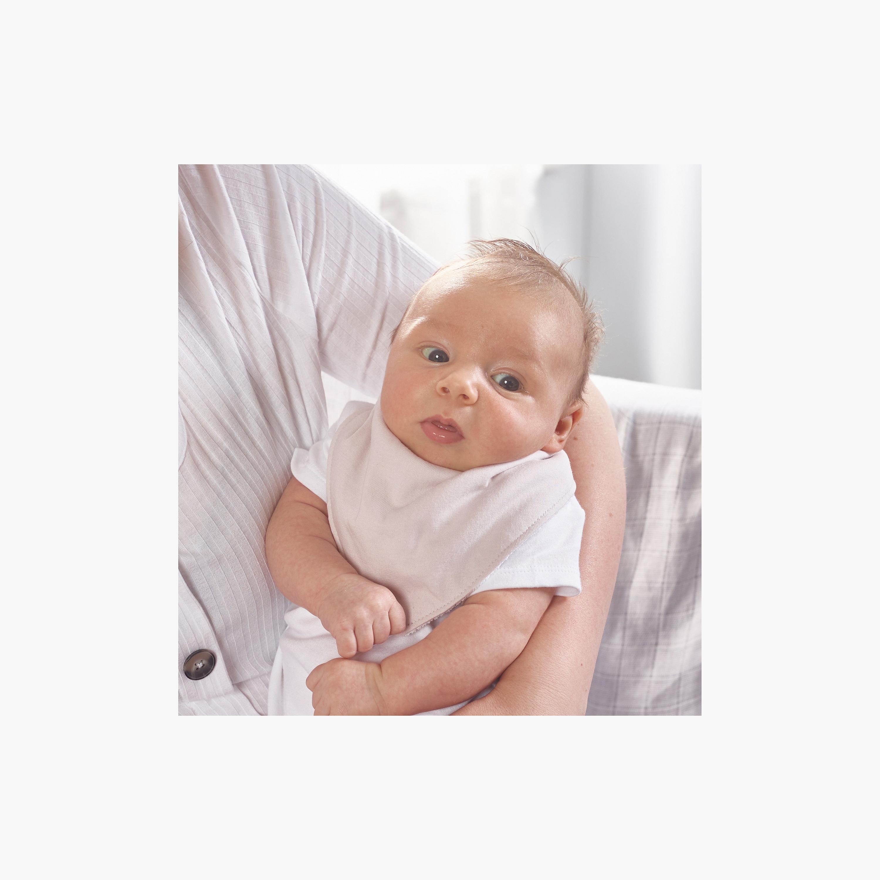 Kinder Valley Assorted Bib with Snap Button Closure - Set of 3-baby-feeding-bibs-image-3