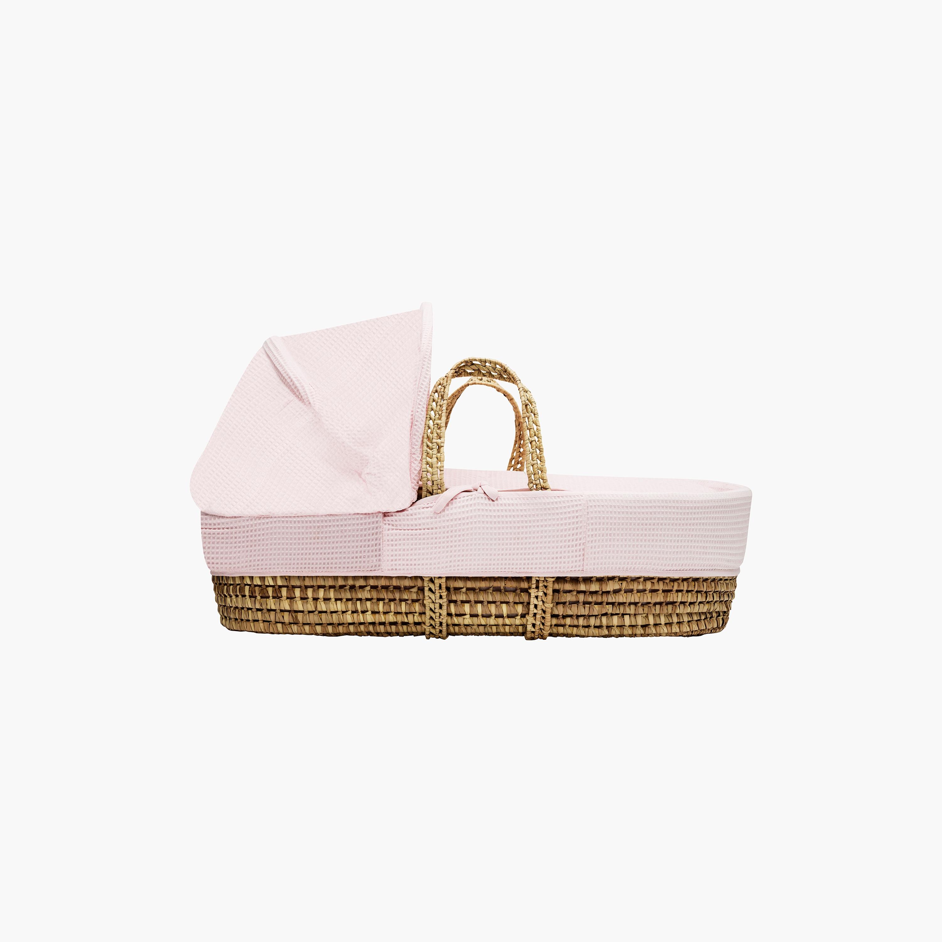 طقم مفروشات سلة موسى بنسيج وافل بارز الملمس من كيندر فالي-baby-nursery-babybedding-image-3