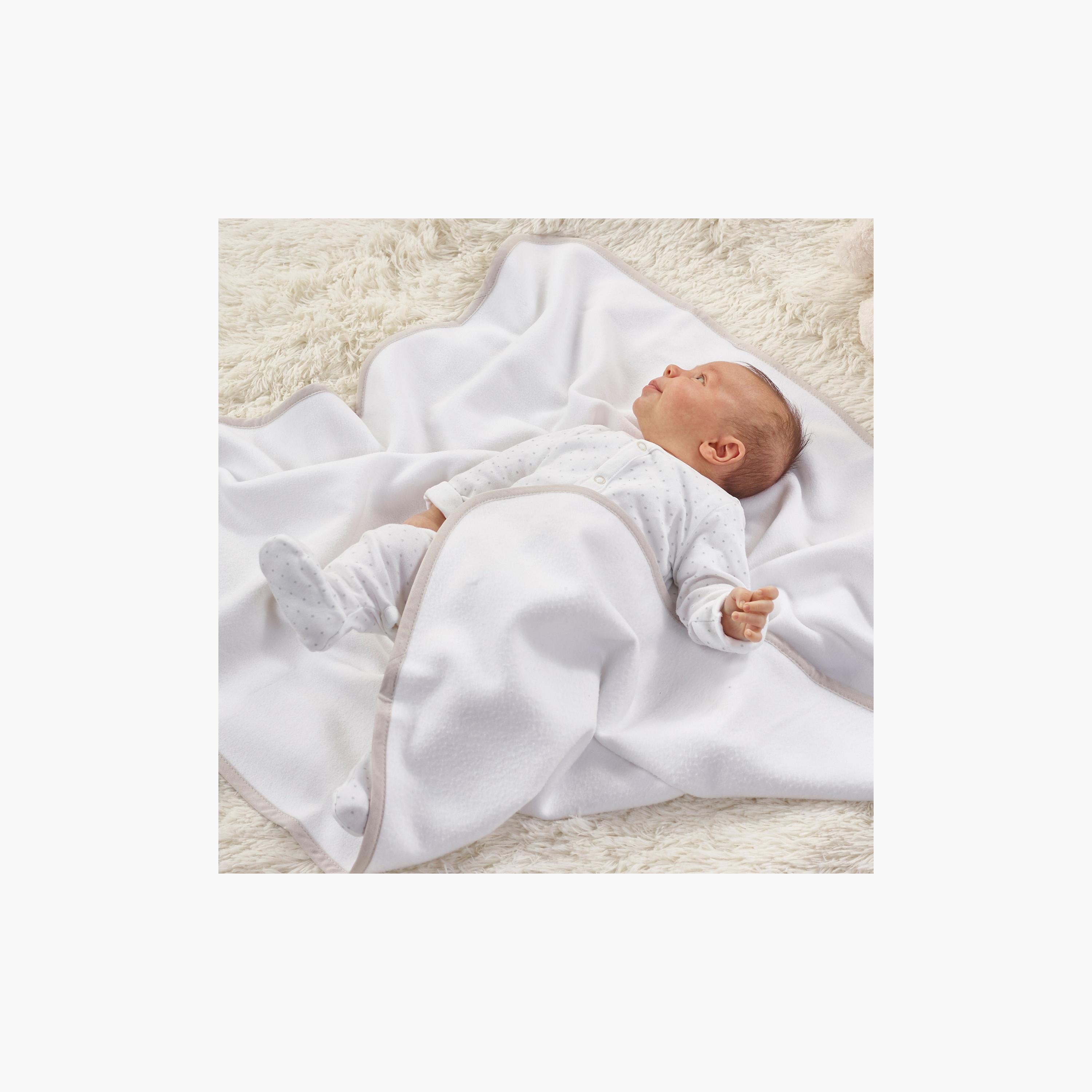 Kinder Valley Solid Fleece Blanket-baby-nursery-blanketsandswaddles-blanketsandquilts-image-3
