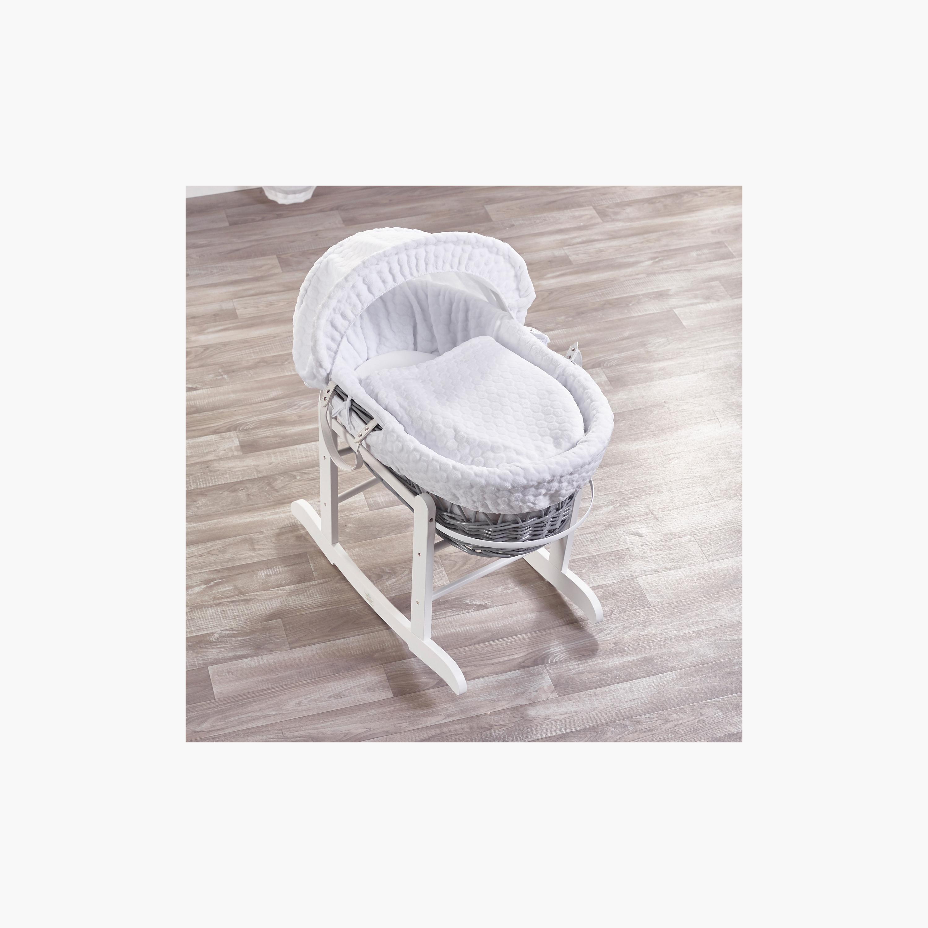 Wicker moses store basket with wheels