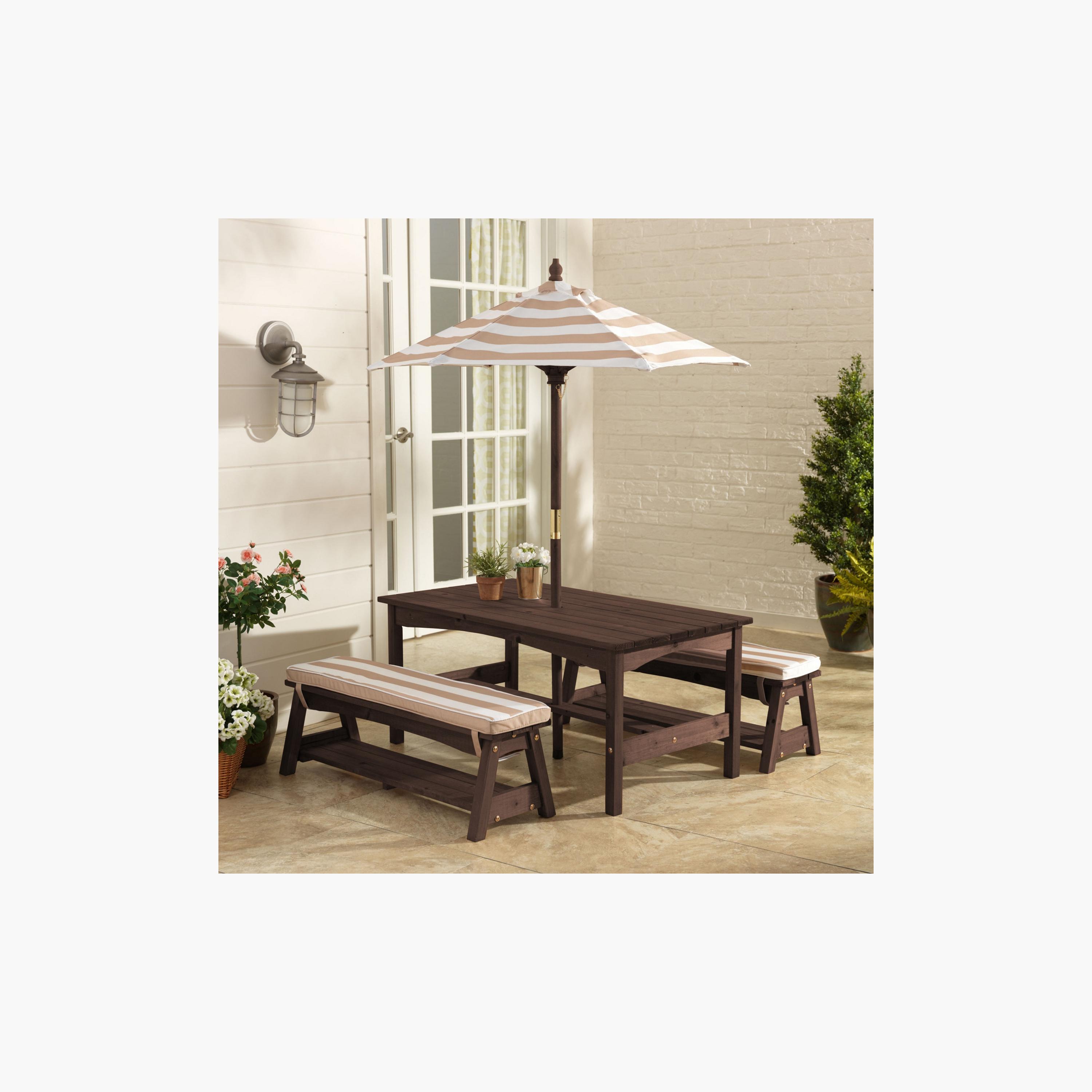 Kidkraft outdoor table and hot sale chairs