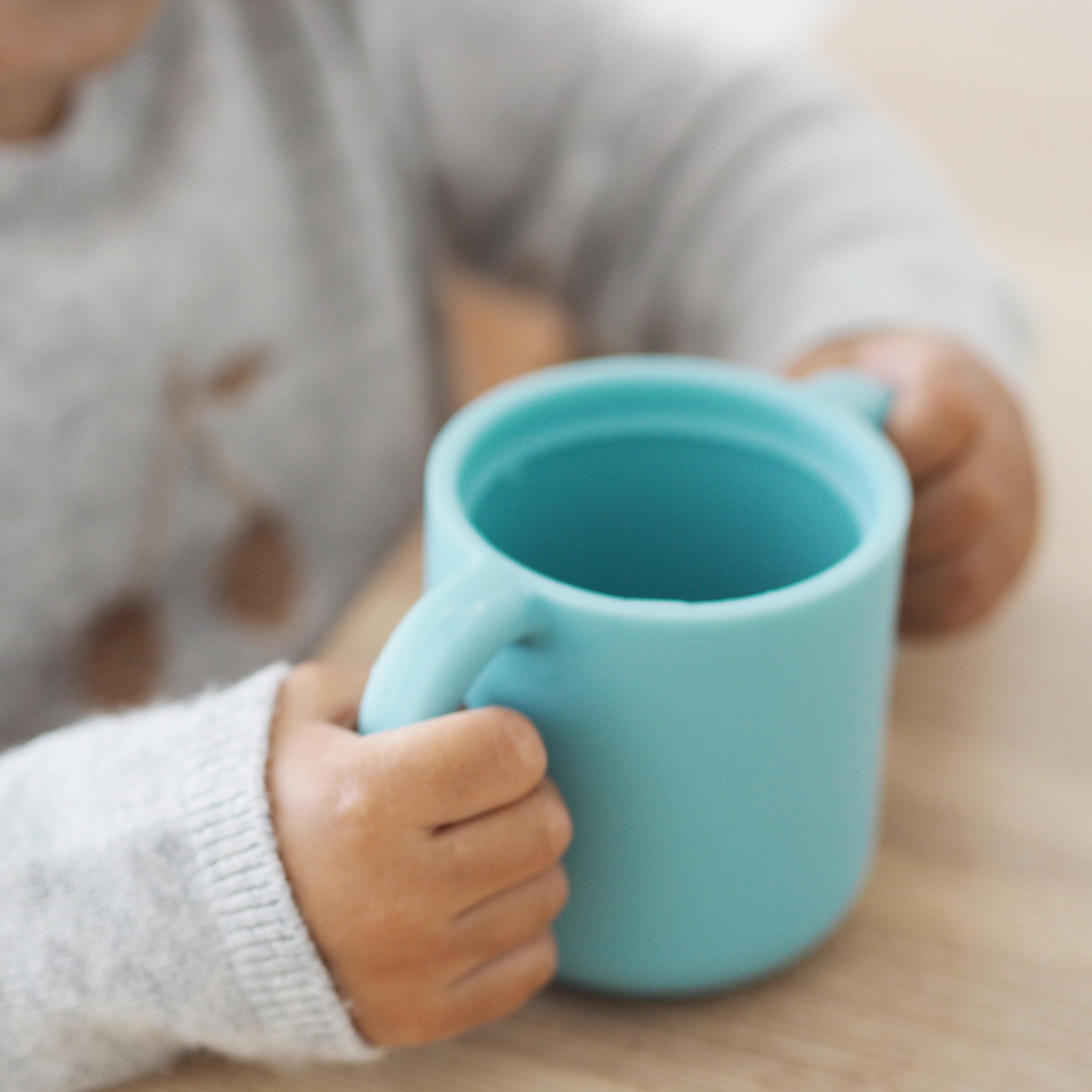Beaba Silicone Learning Cup-baby-feeding-mealtimeessentials-image-3