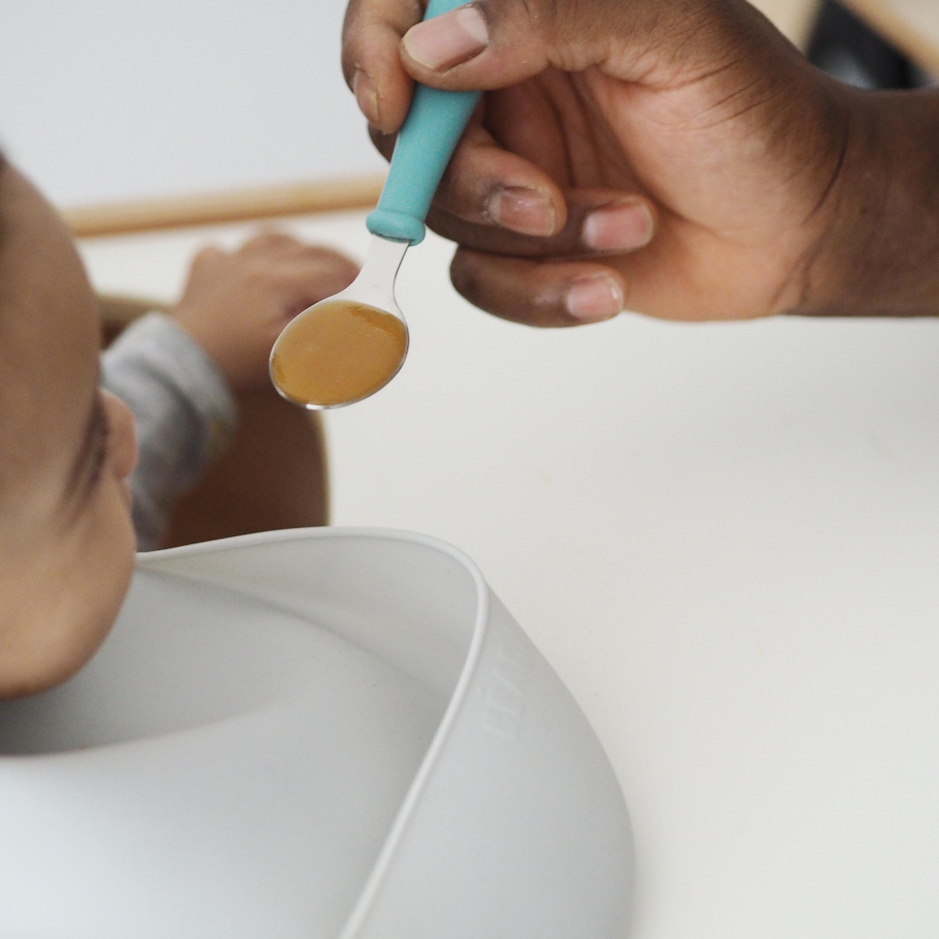 مريلة سيليكون من بيبا-baby-feeding-bibs-image-3