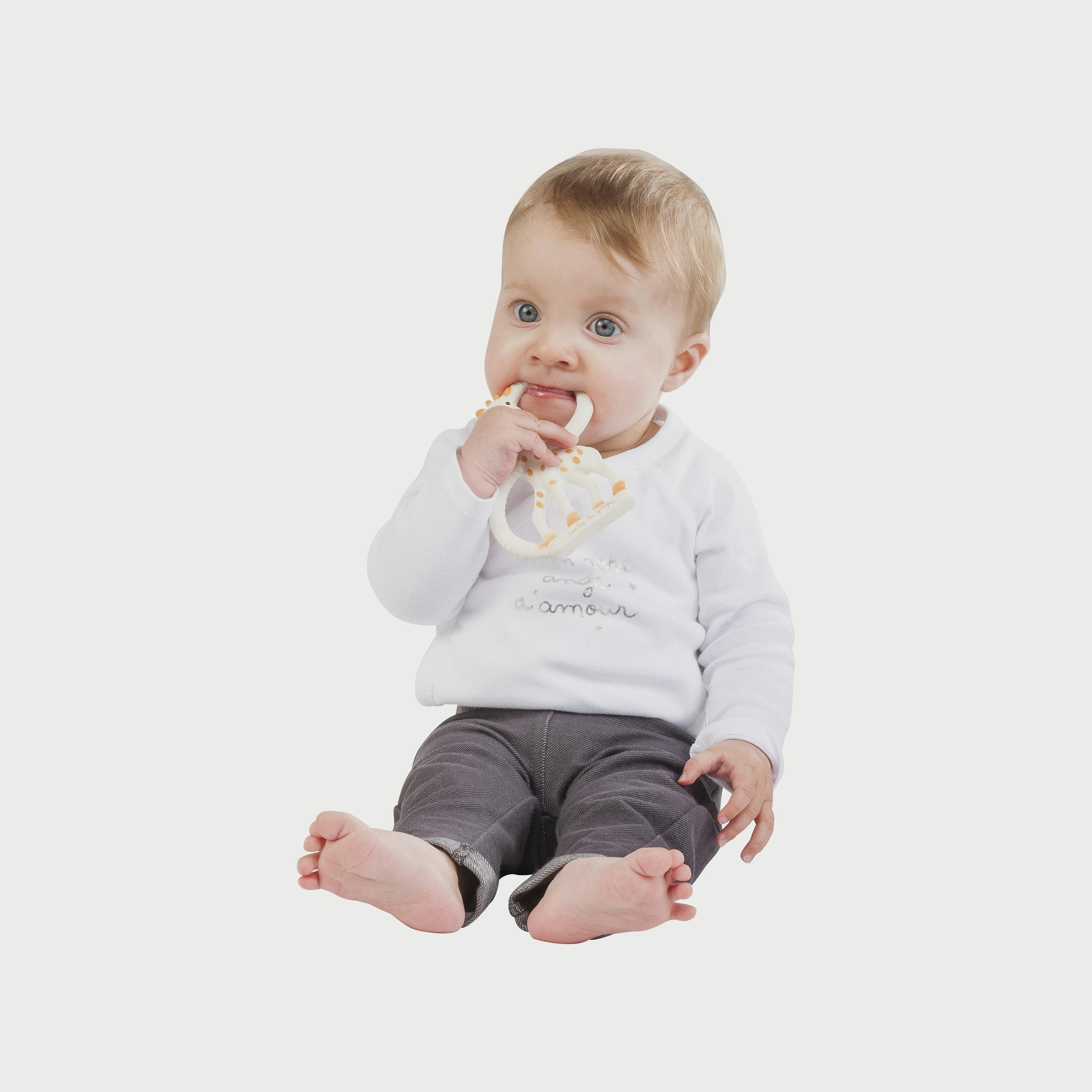 Sophie La Girafe So'Pure Teething Ring Very Soft Version-baby-feeding-teethers-image-3