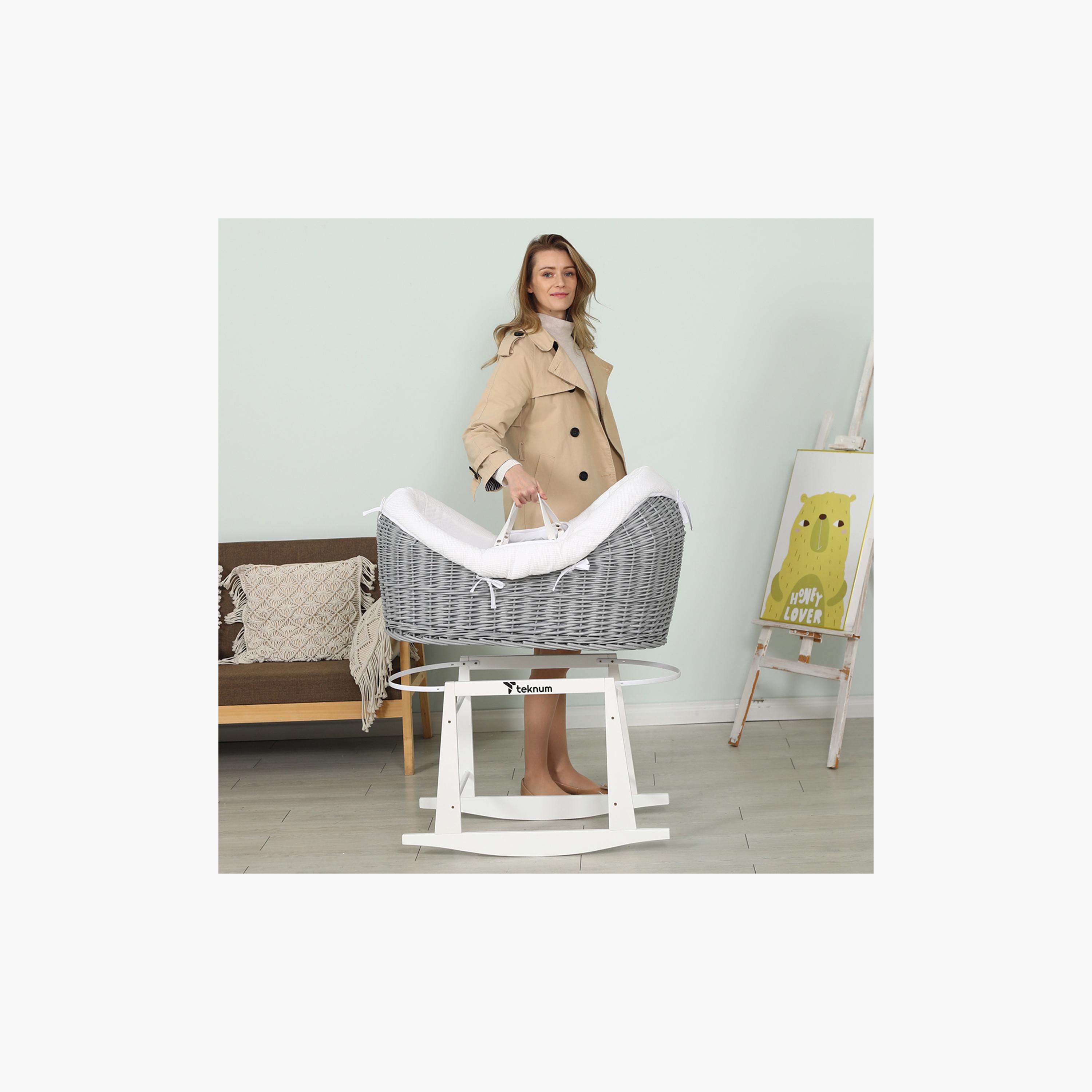 سلة موسى للرضع من الخوص مع فراش وافل وحامل هزاز من تيكنوم-baby-nursery-furniture-mosesbaskets-image-6
